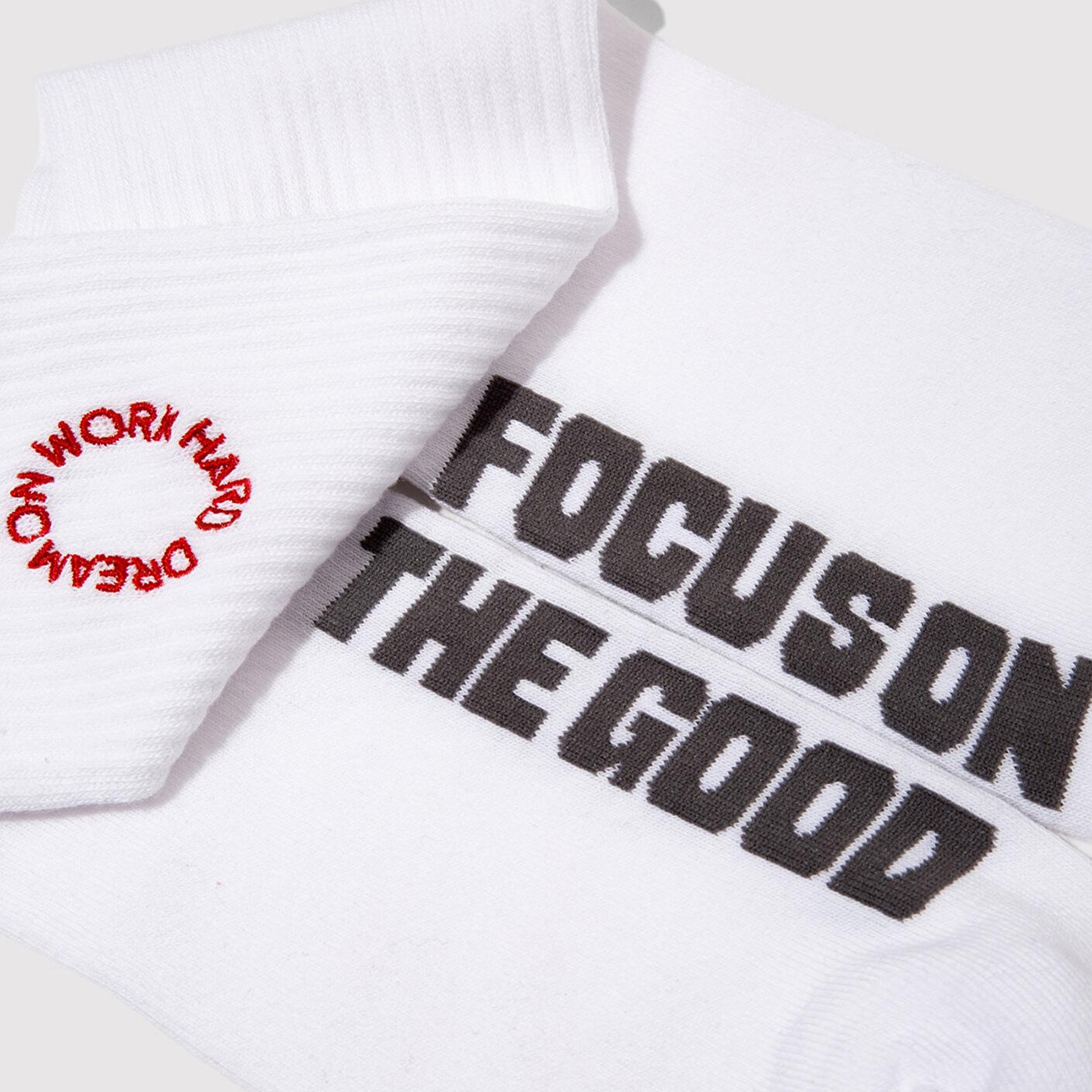 Mavi Nakışlı Beyaz Soket Çorap 0912195-620