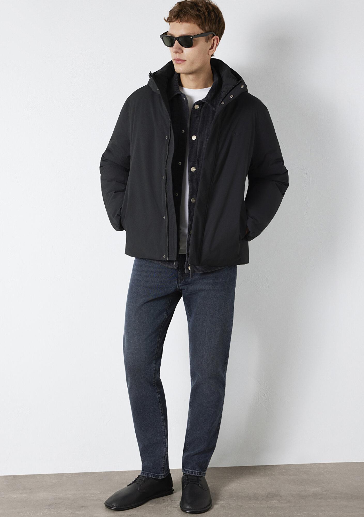 Mavi Kapüşonlu Siyah Şişme Mont 0110758-71379