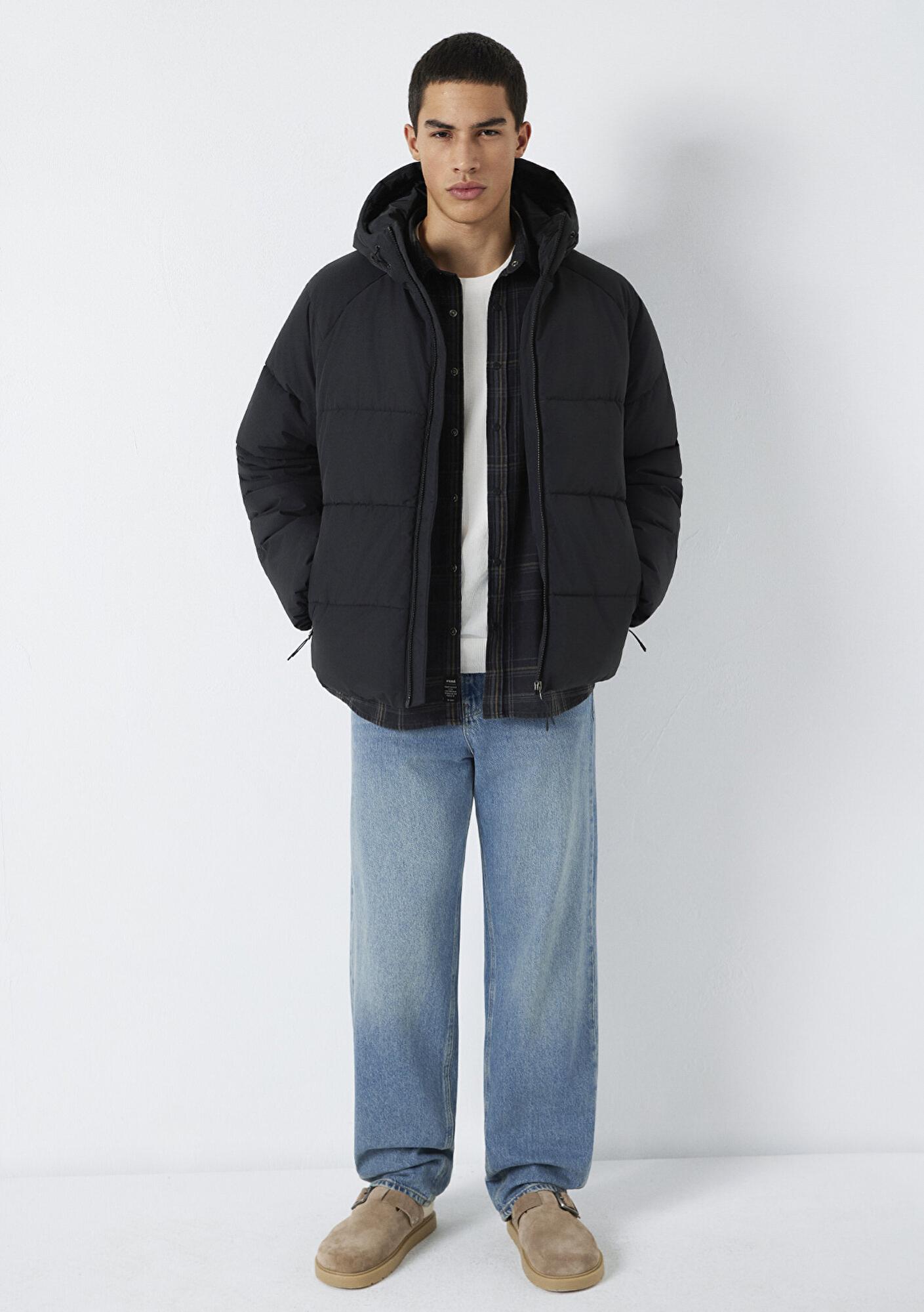 Mavi Kapüşonlu Siyah Şişme Mont 0110756-71379