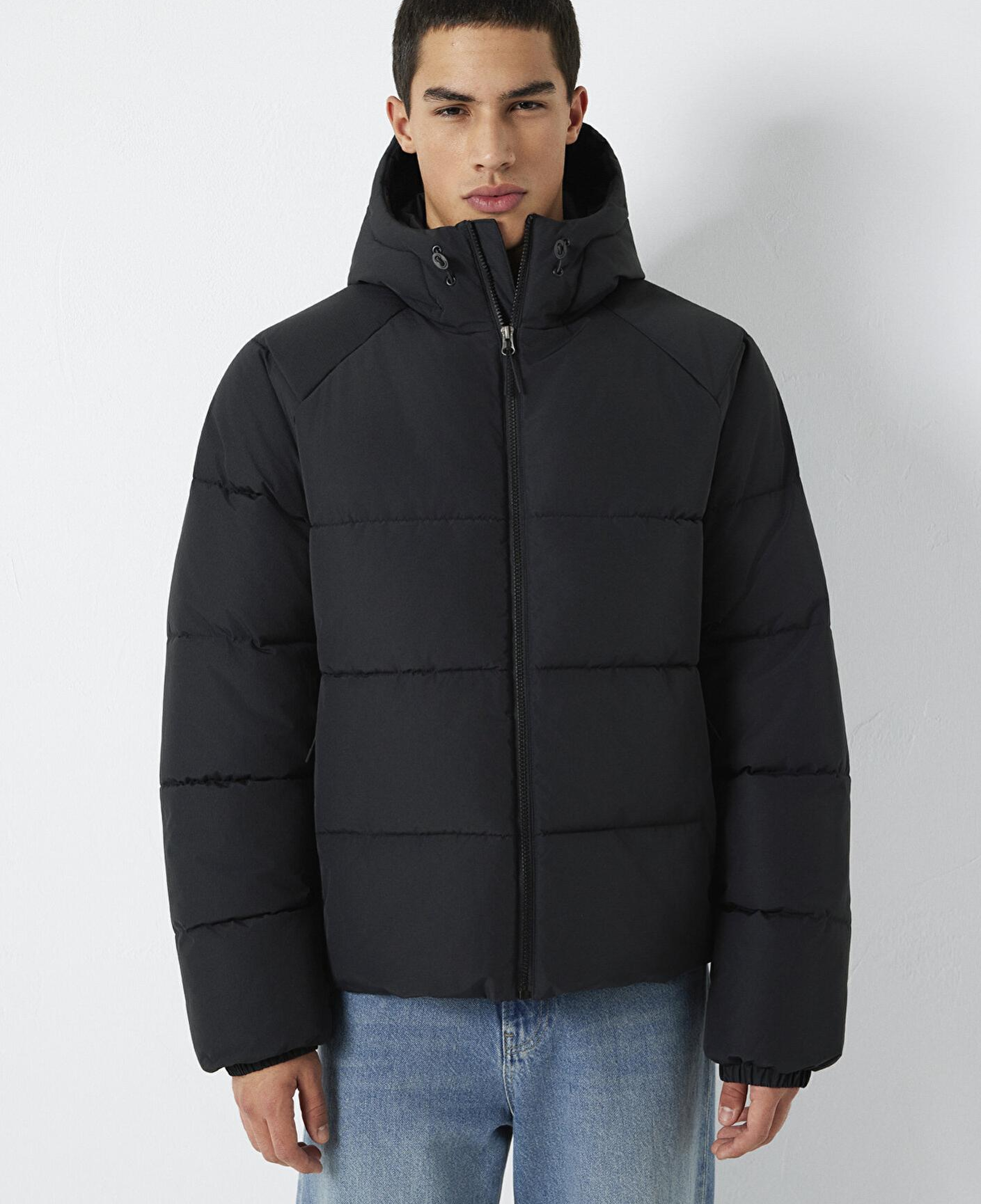 Mavi Kapüşonlu Siyah Şişme Mont 0110756-71379