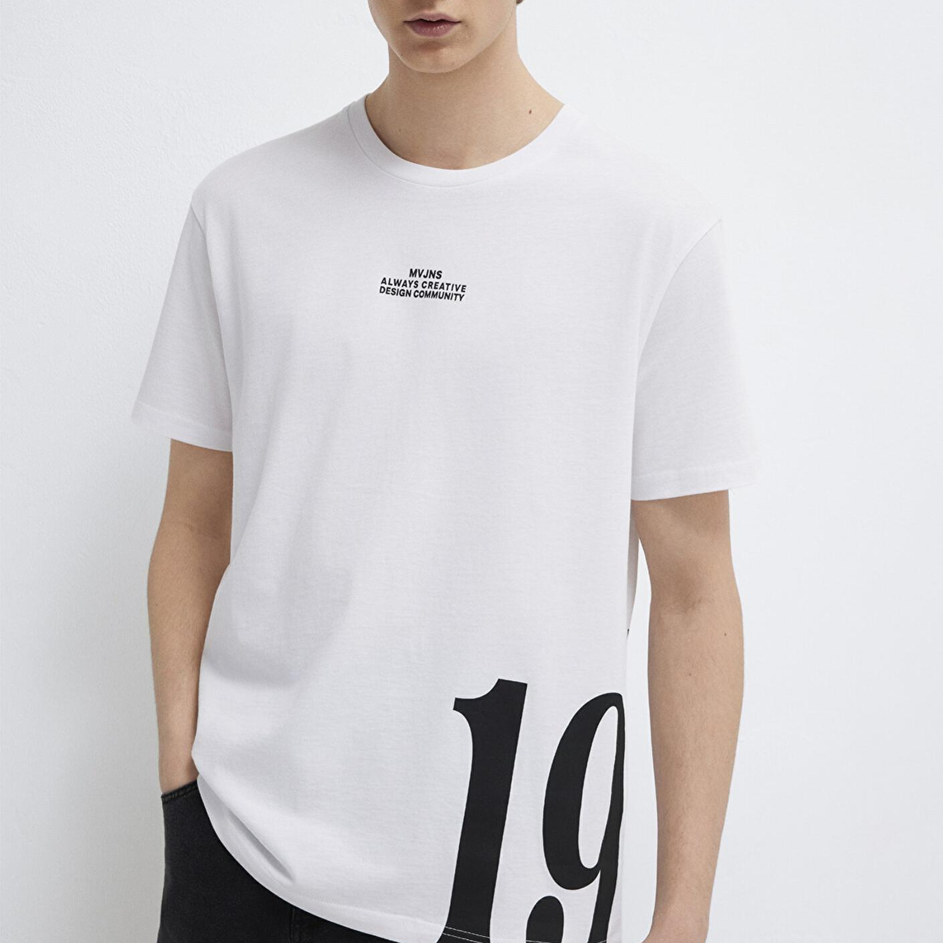 Mavi 1991 Baskılı Beyaz Tişört Loose Fit / Bol Rahat Kesim 0612539-620