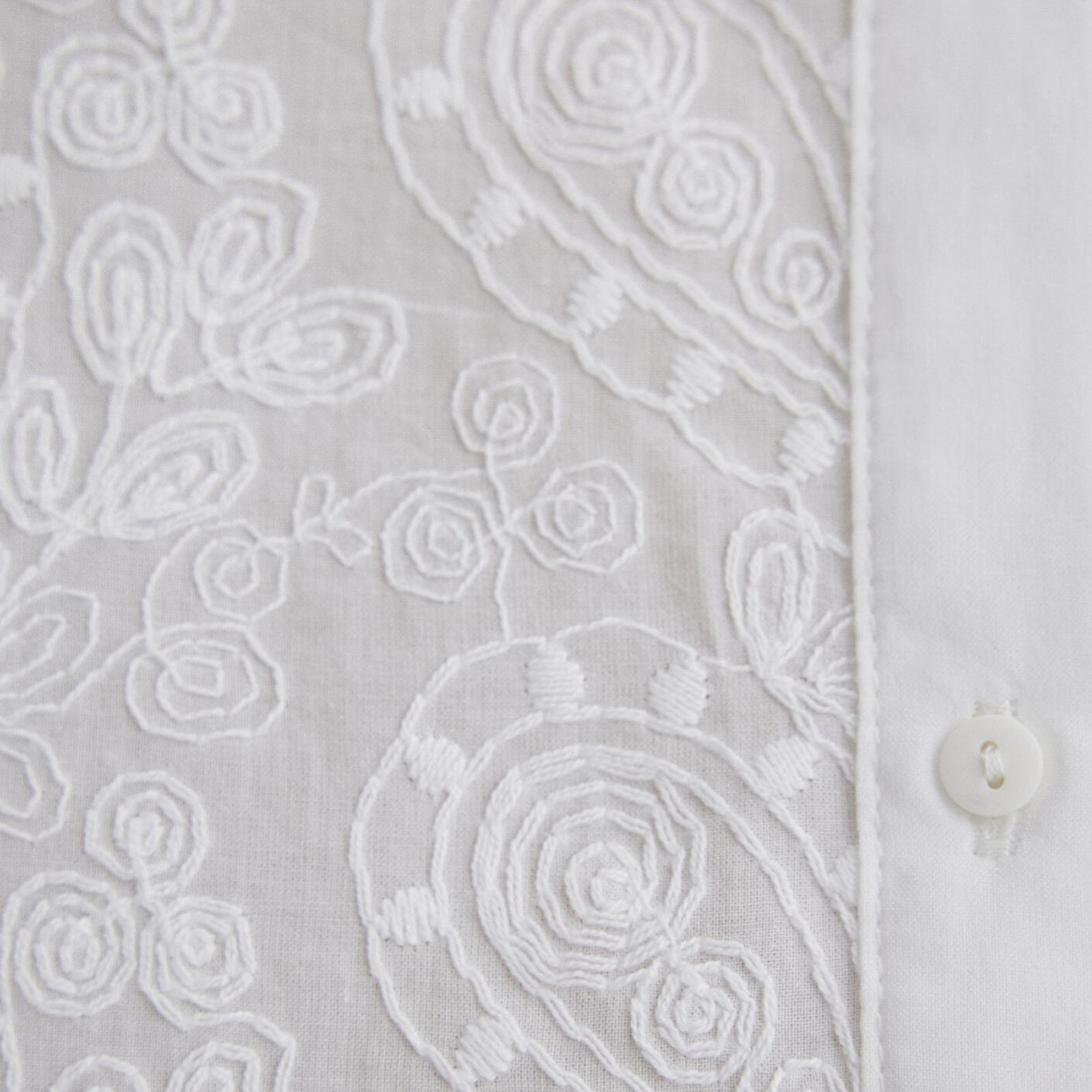 Mavi Nakış Detaylı Ekru Gömlek Regular Fit / Normal Kesim 1210740-70057