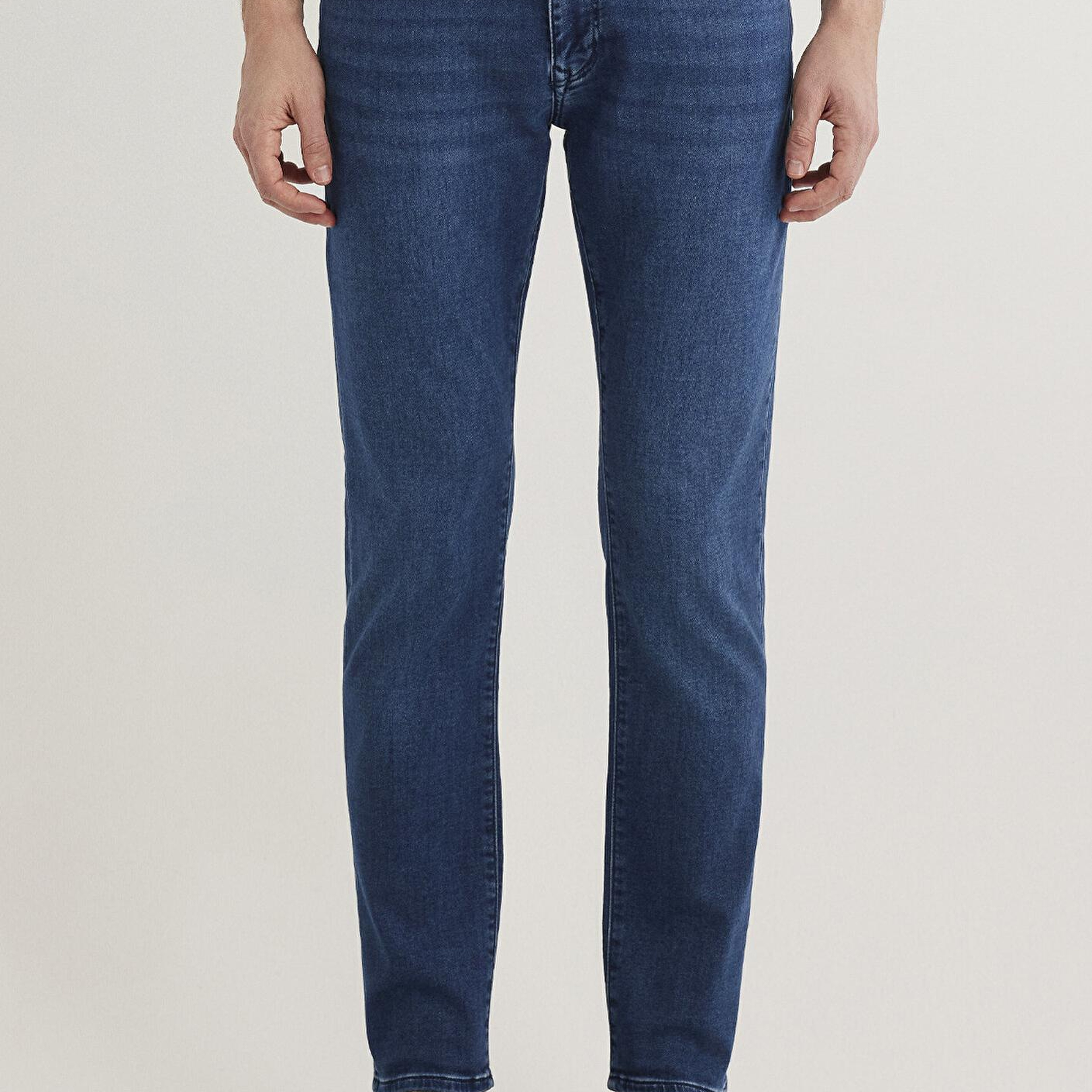 Mavi Marcus Sporty Koyu Mavi Jean Pantolon 0035182162