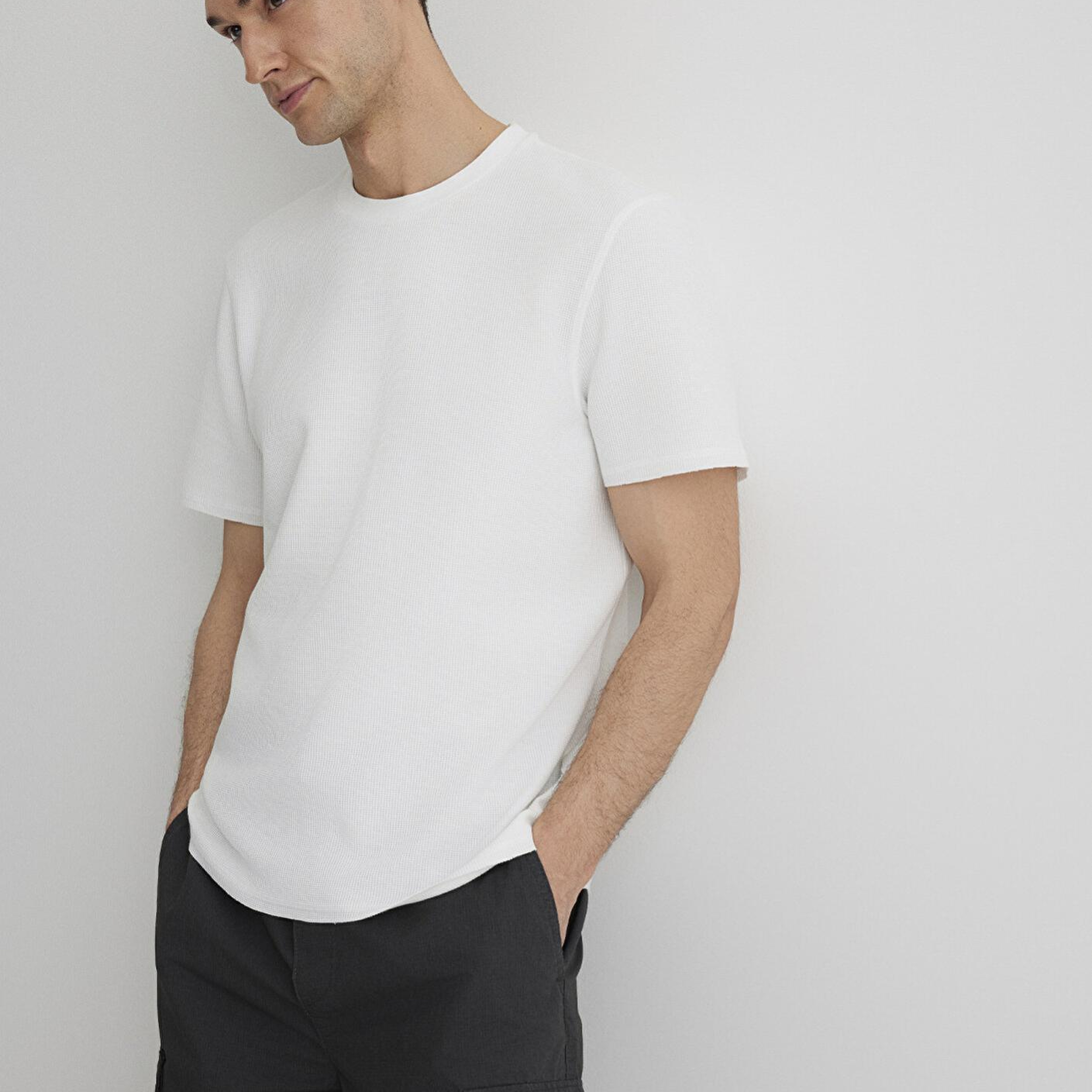 Mavi Dokulu Beyaz Basic Tişört Regular Fit / Normal Kesim 0610277-70054