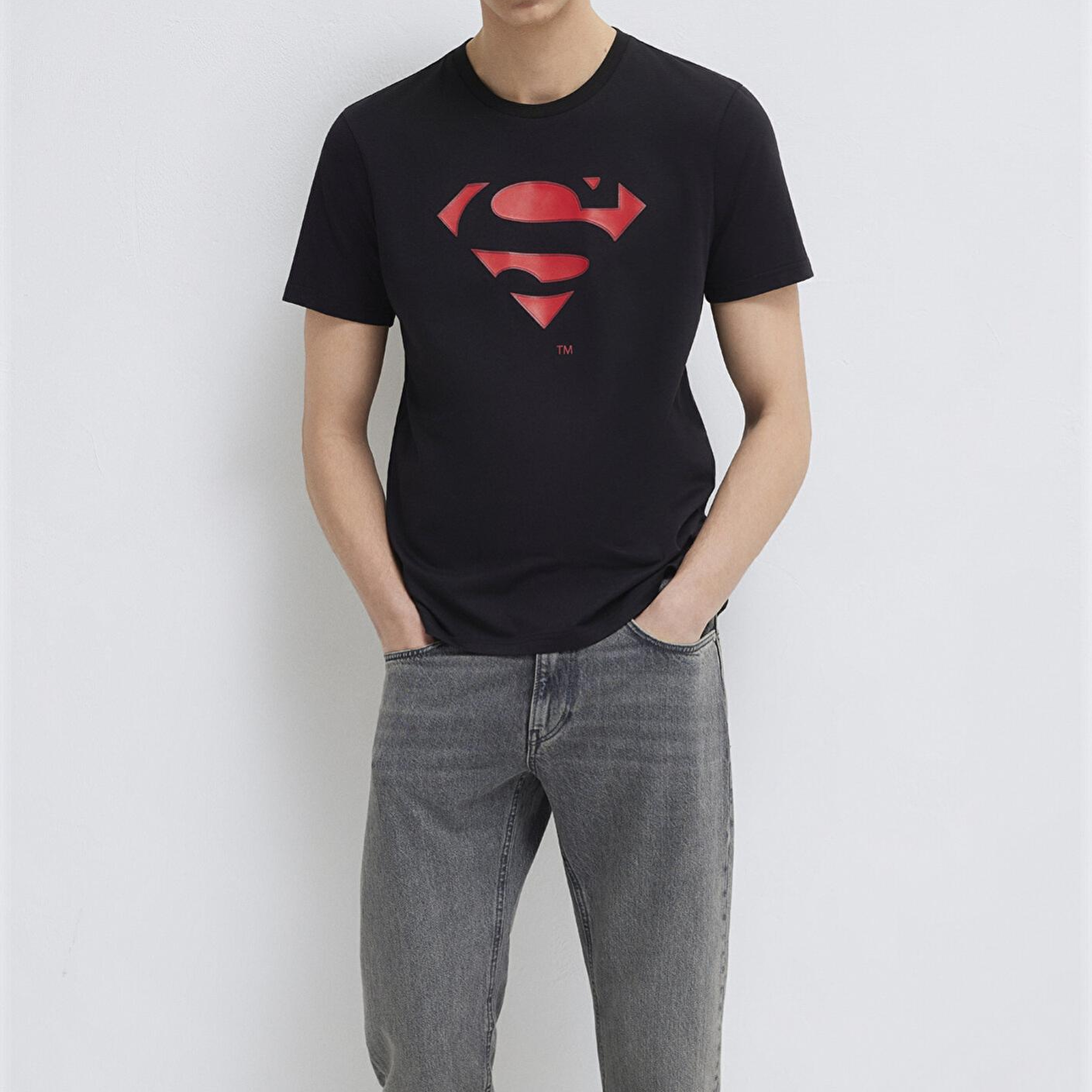 Mavi Superman Baskılı Siyah Tişört Slim Fit / Dar Kesim 066875-900