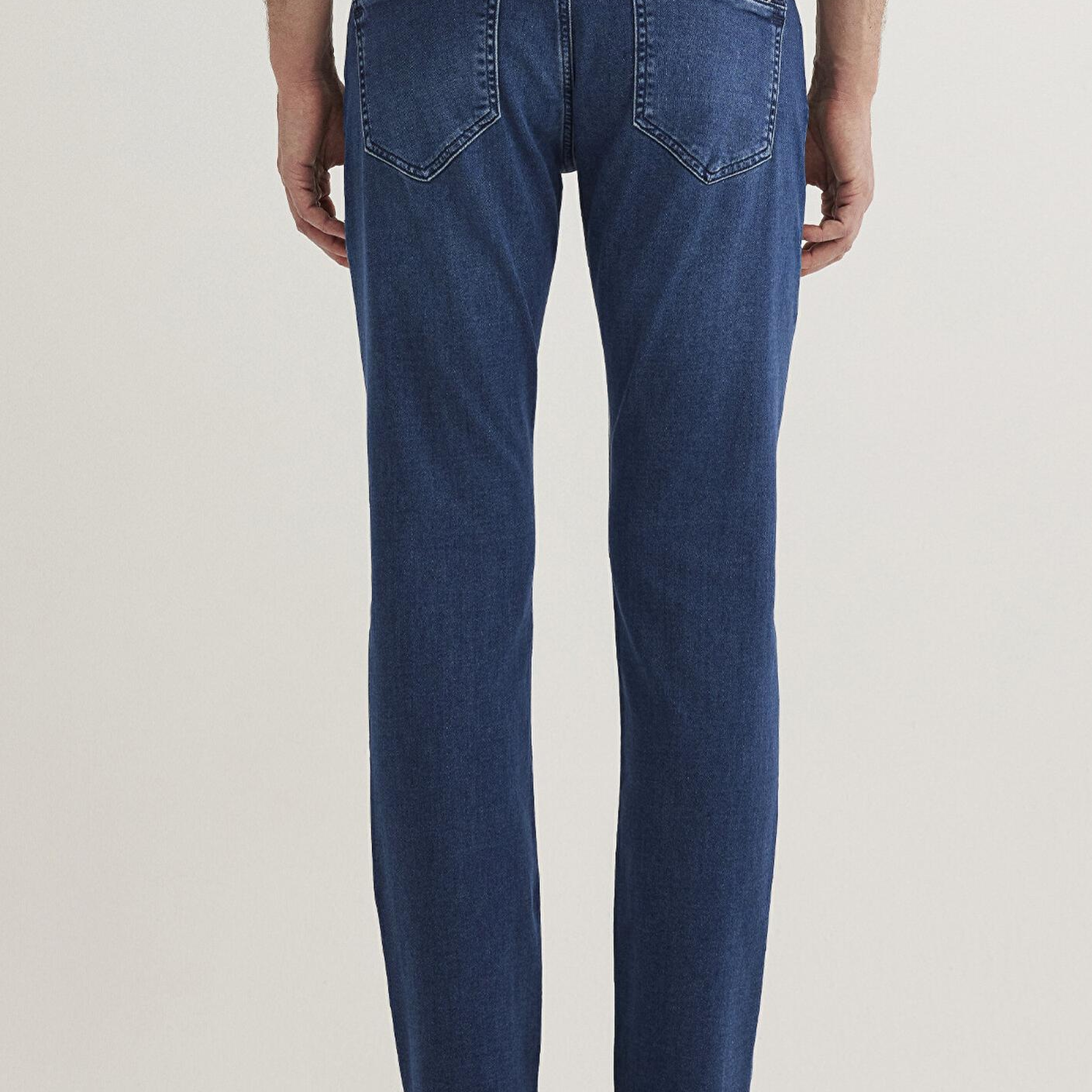 Mavi Marcus Sporty Koyu Mavi Jean Pantolon 0035182162