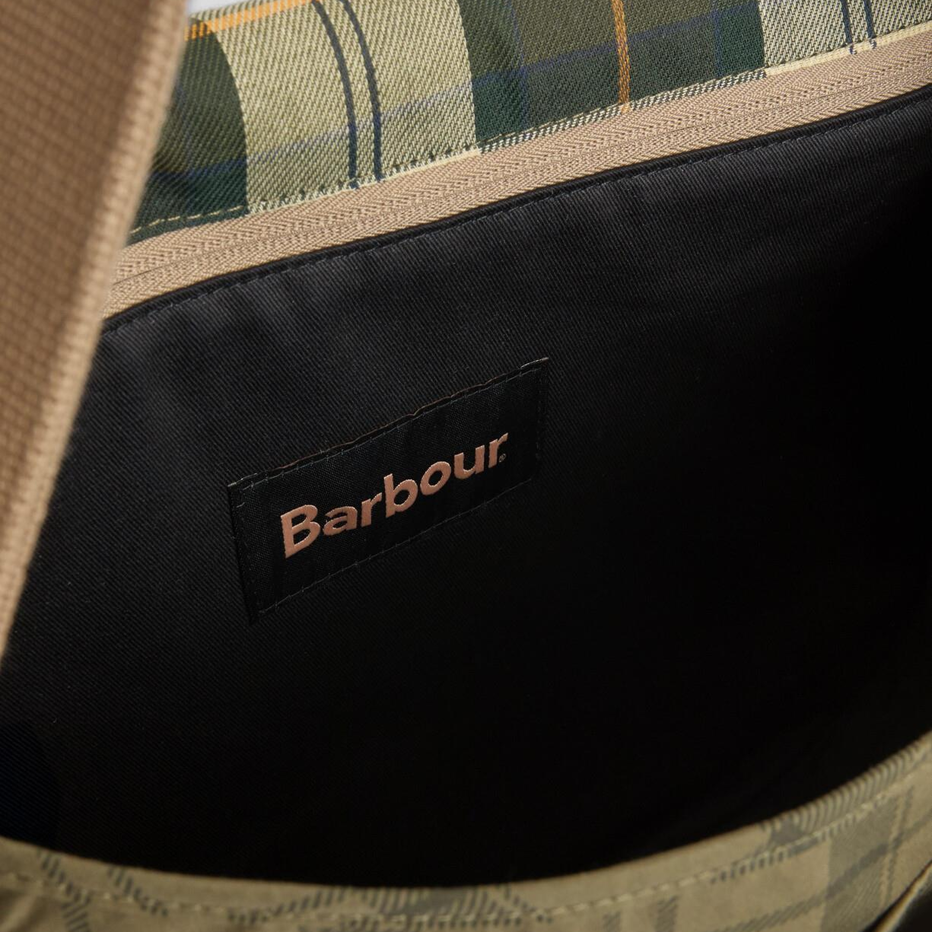 Barbour Transport Riever Omuz Çantası