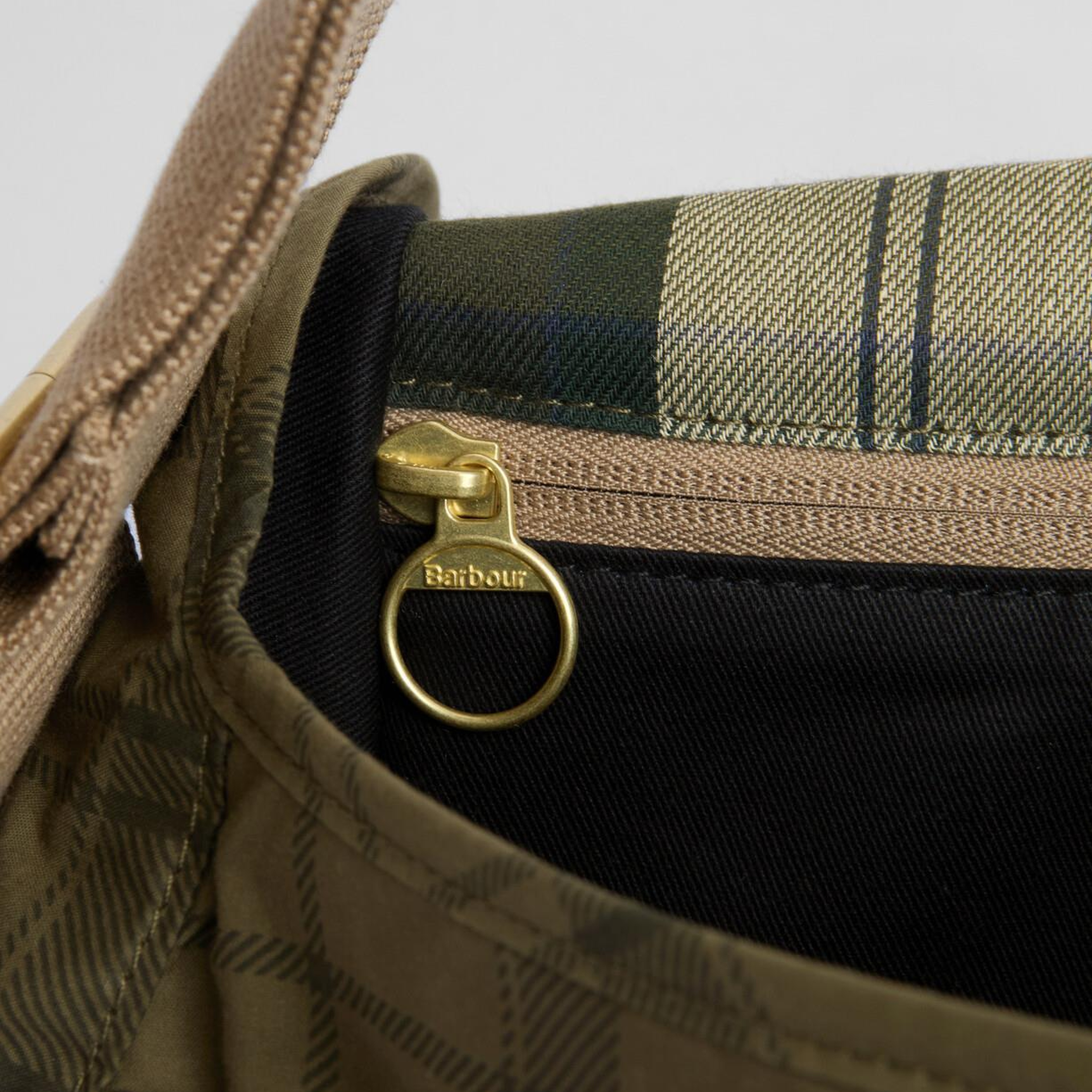 Barbour Transport Riever Omuz Çantası