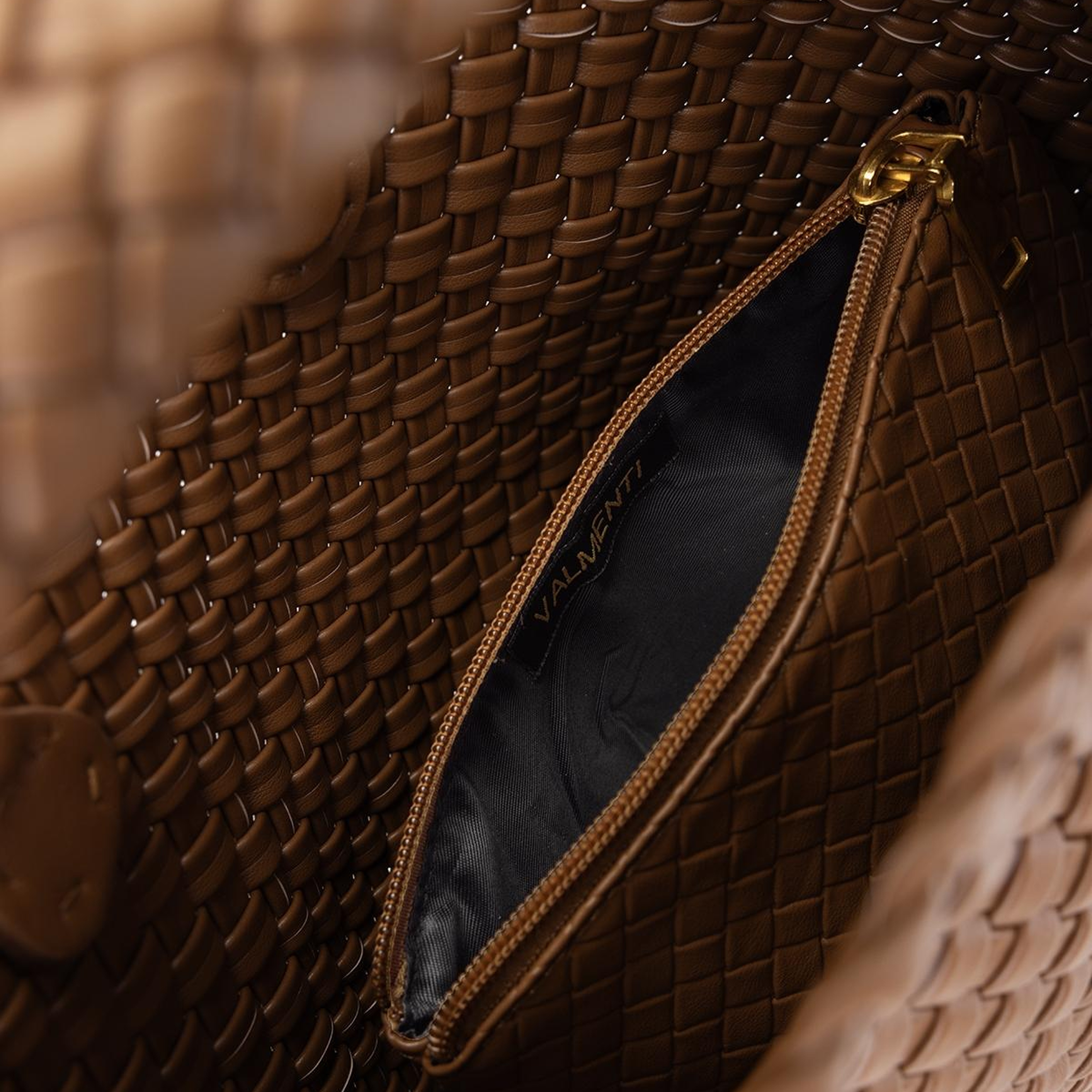 Valmenti Kadın Suni Deri Camel Omuz Çanta