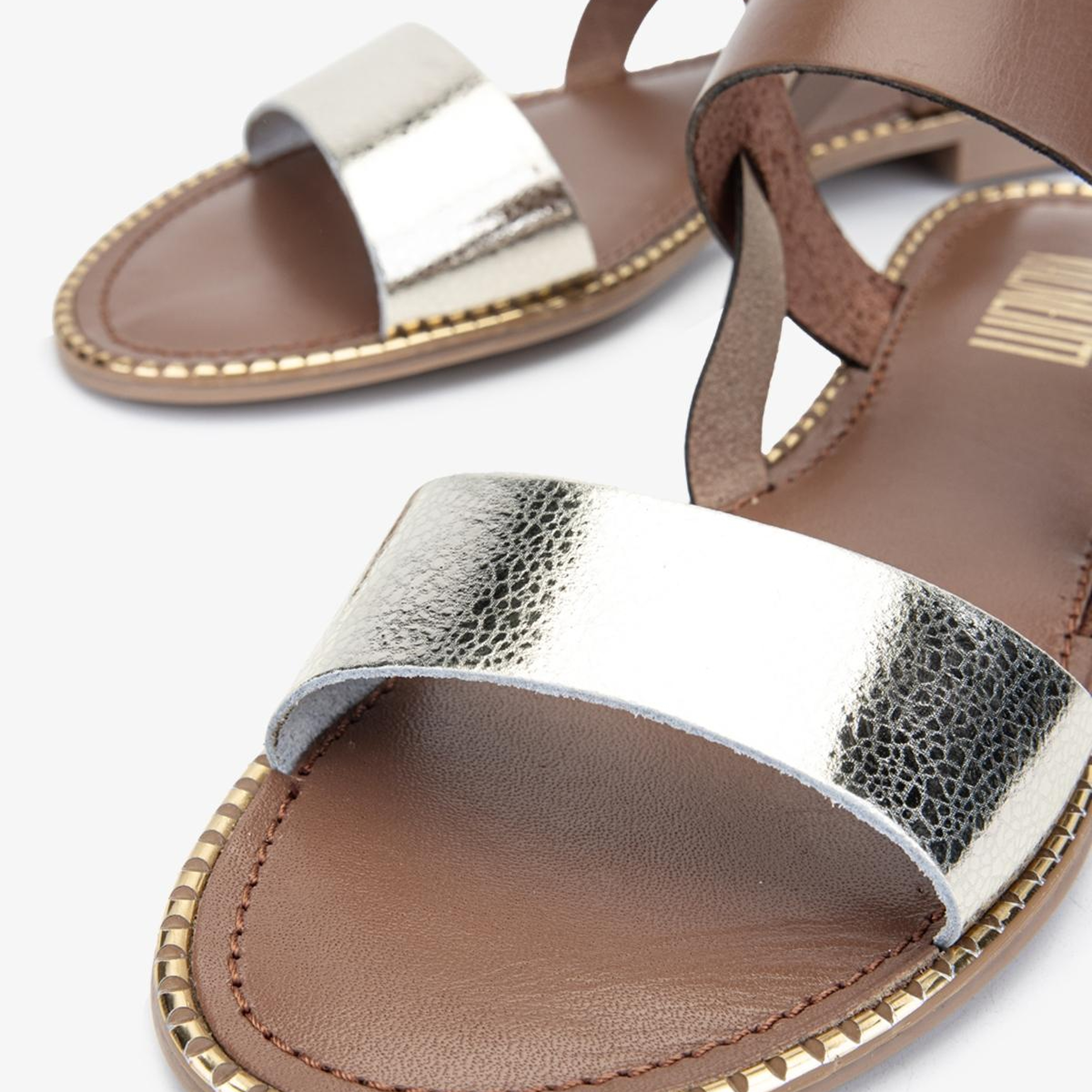 Valmenti Kadın Hakiki Deri Taba Düz Sandalet