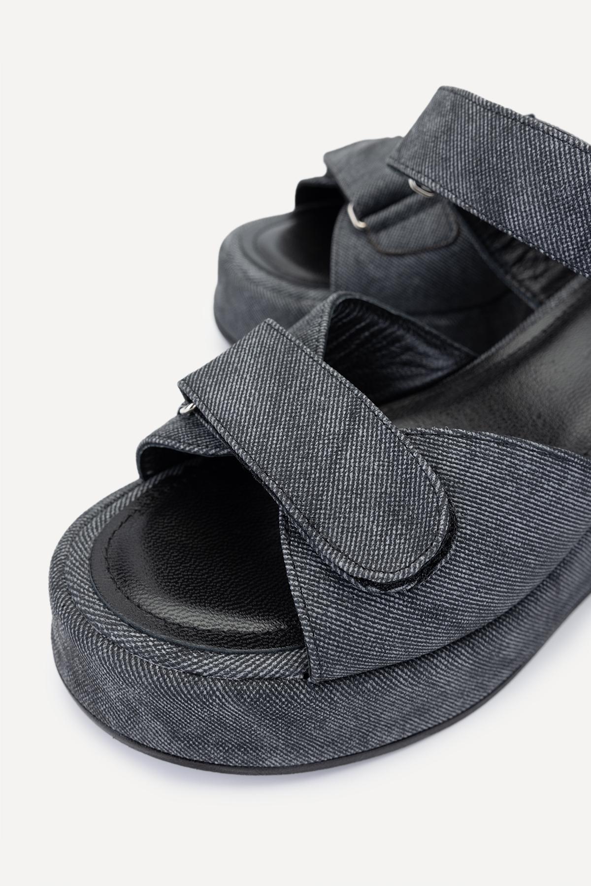 Valmenti Kadın Tekstil Siyah Topuklu Sandalet