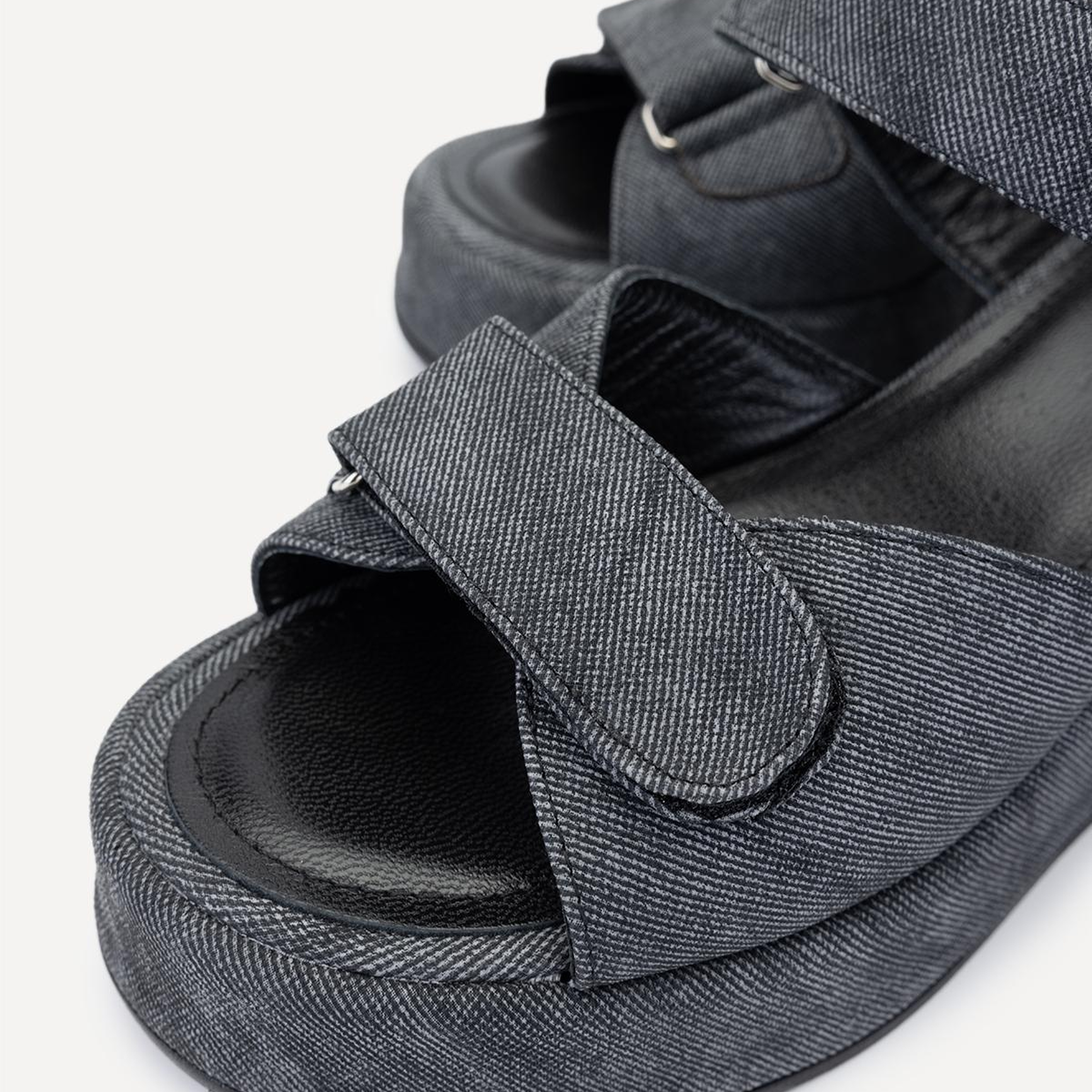 Valmenti Kadın Tekstil Siyah Topuklu Sandalet
