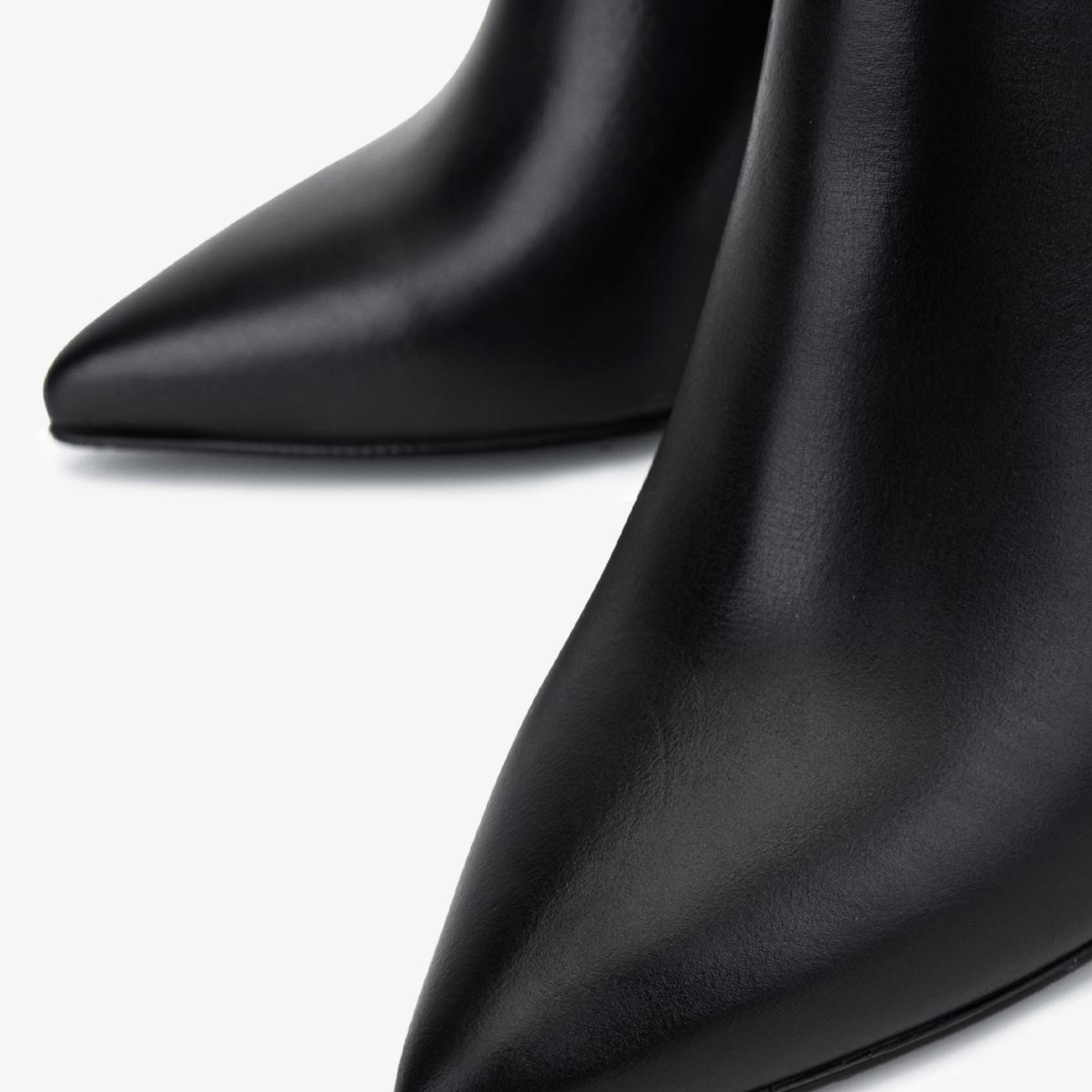 Valmenti Kadın Hakiki Deri Siyah Deri Topuklu Bot