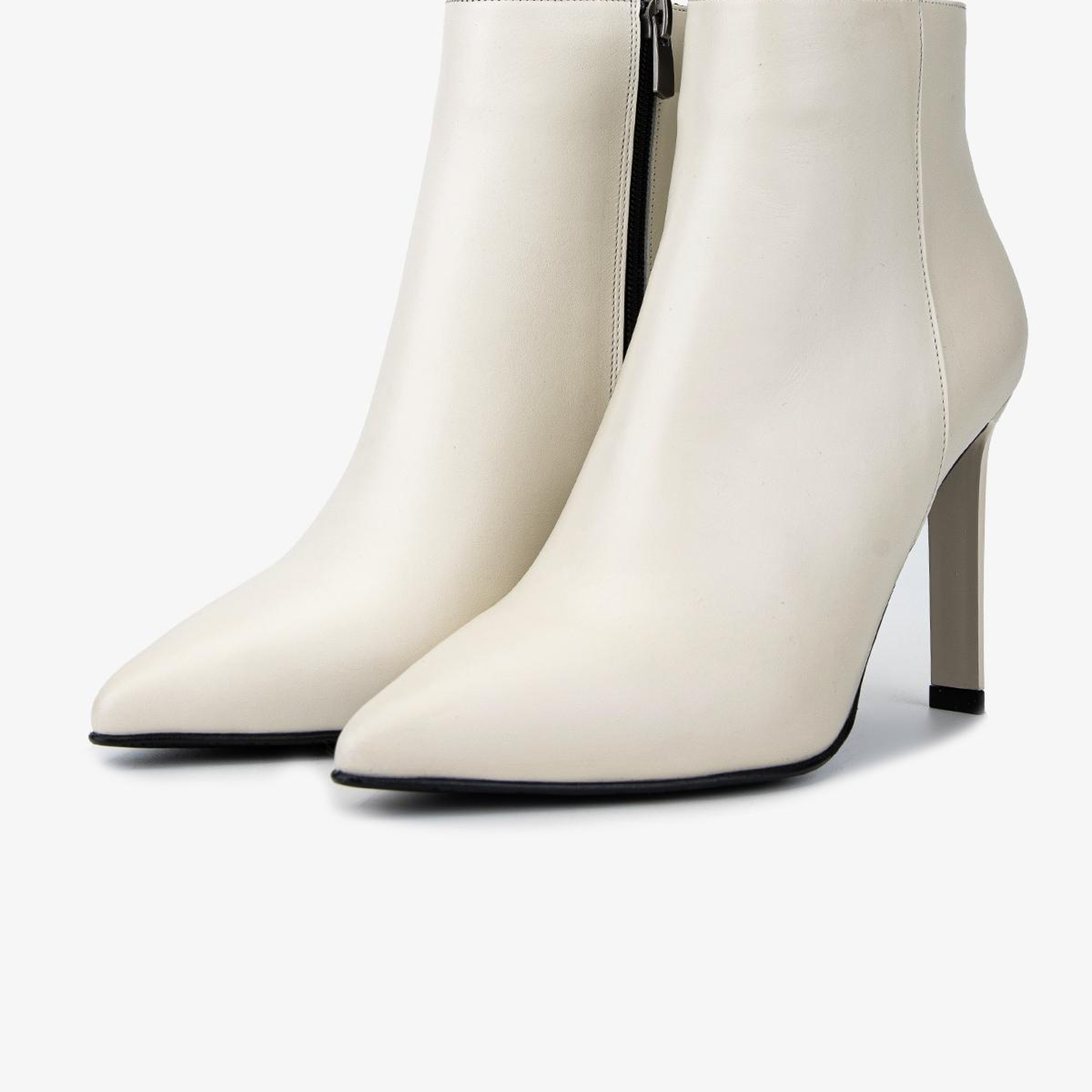 Valmenti Kadın Hakiki Deri Bej Topuklu Bot