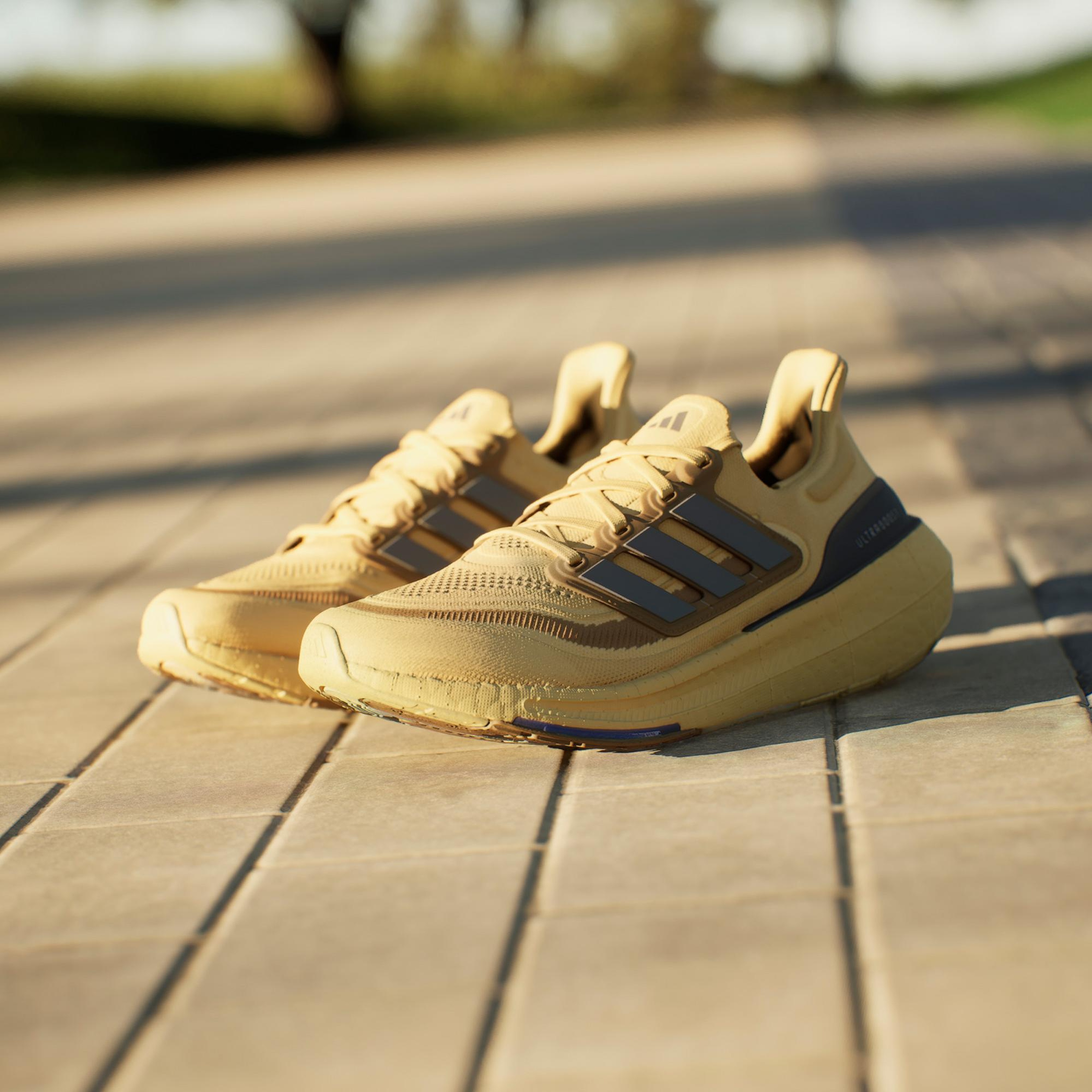 adidas Ultraboost Light Unisex Kahverengi Koşu Ayakkabısı