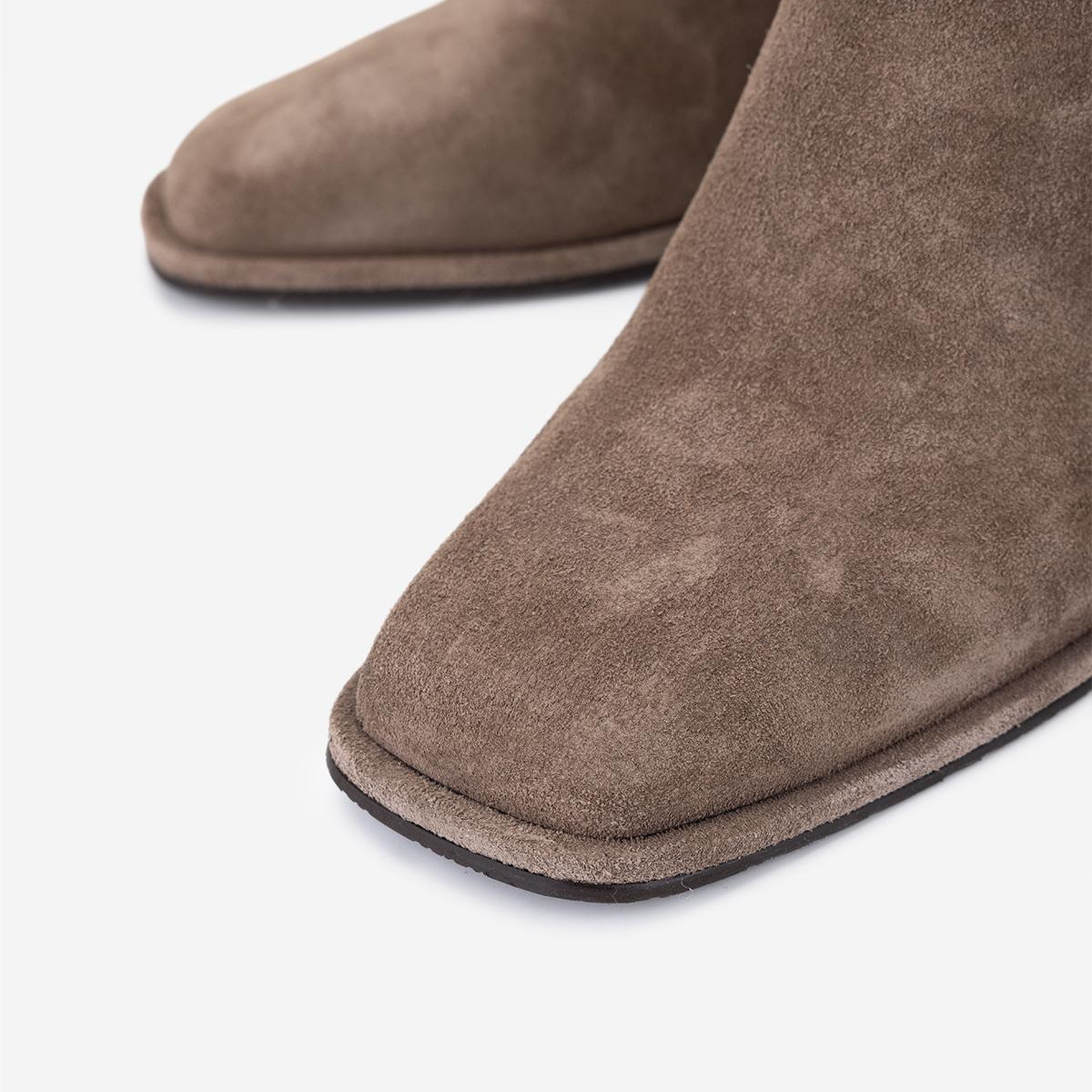 Valmenti Kadın Hakiki Deri Vizon Süet Topuklu Bot