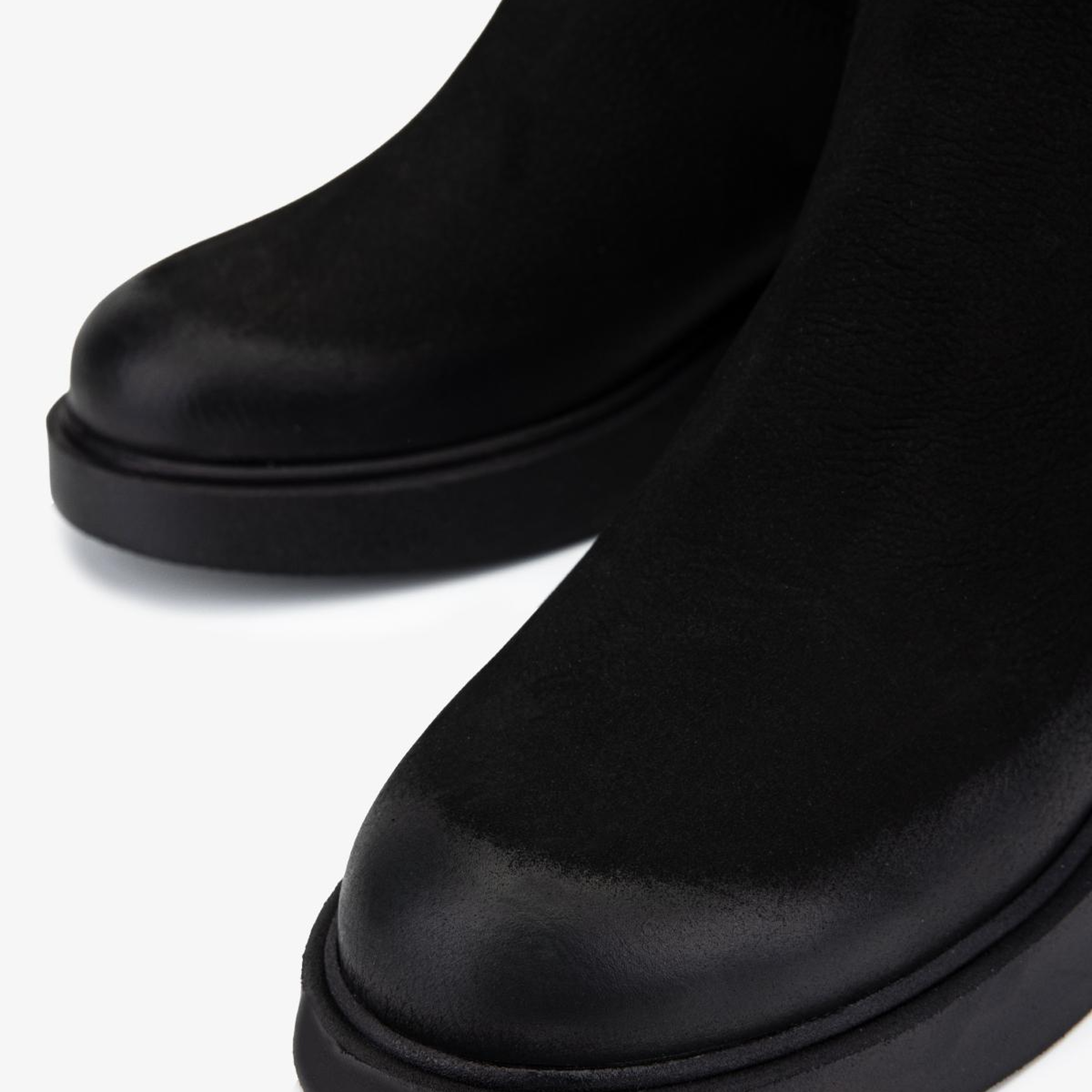 Valmenti Kadın Hakiki Deri Siyah Nubuk Düz Bot