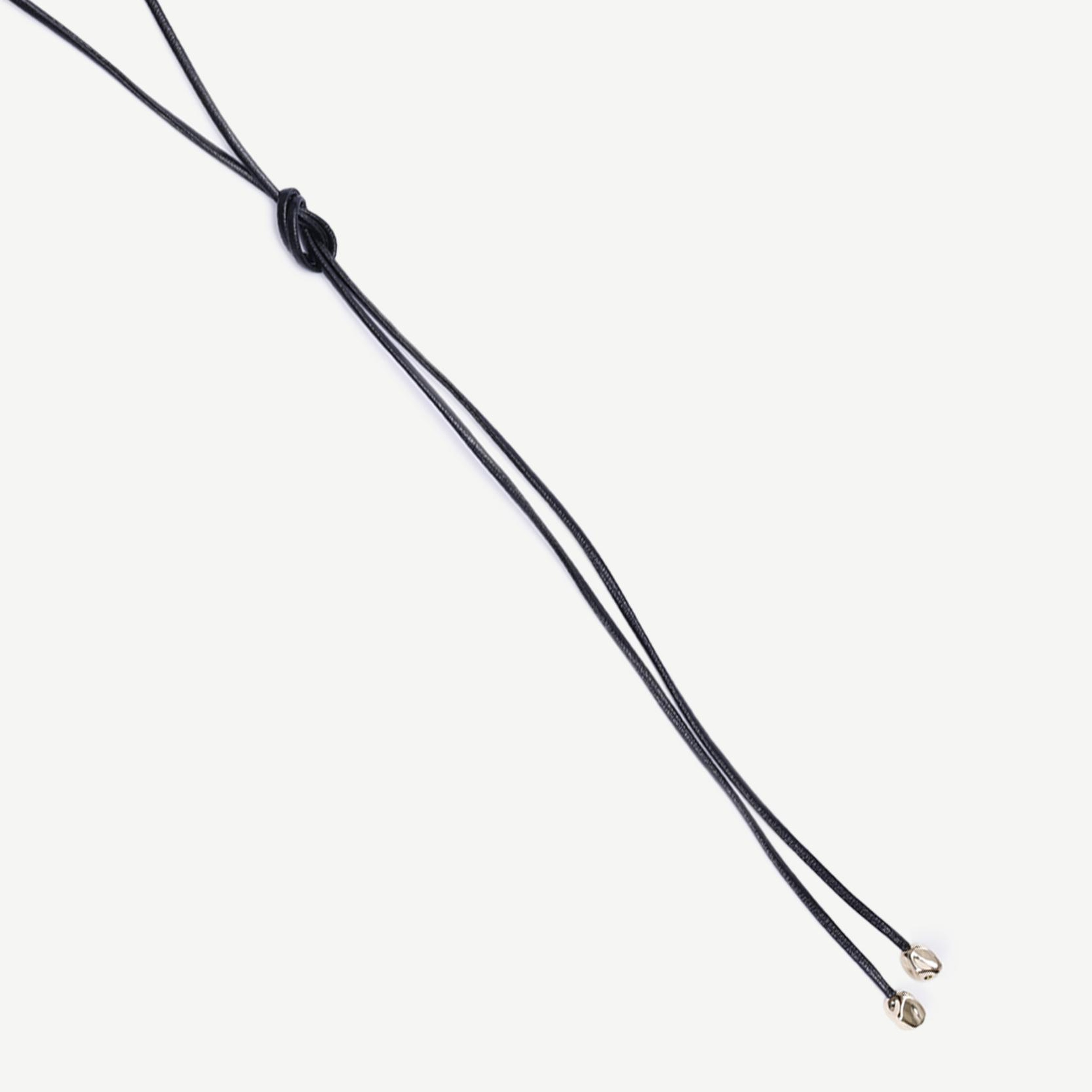 YARGICI Uç Detaylı Deri Kolye