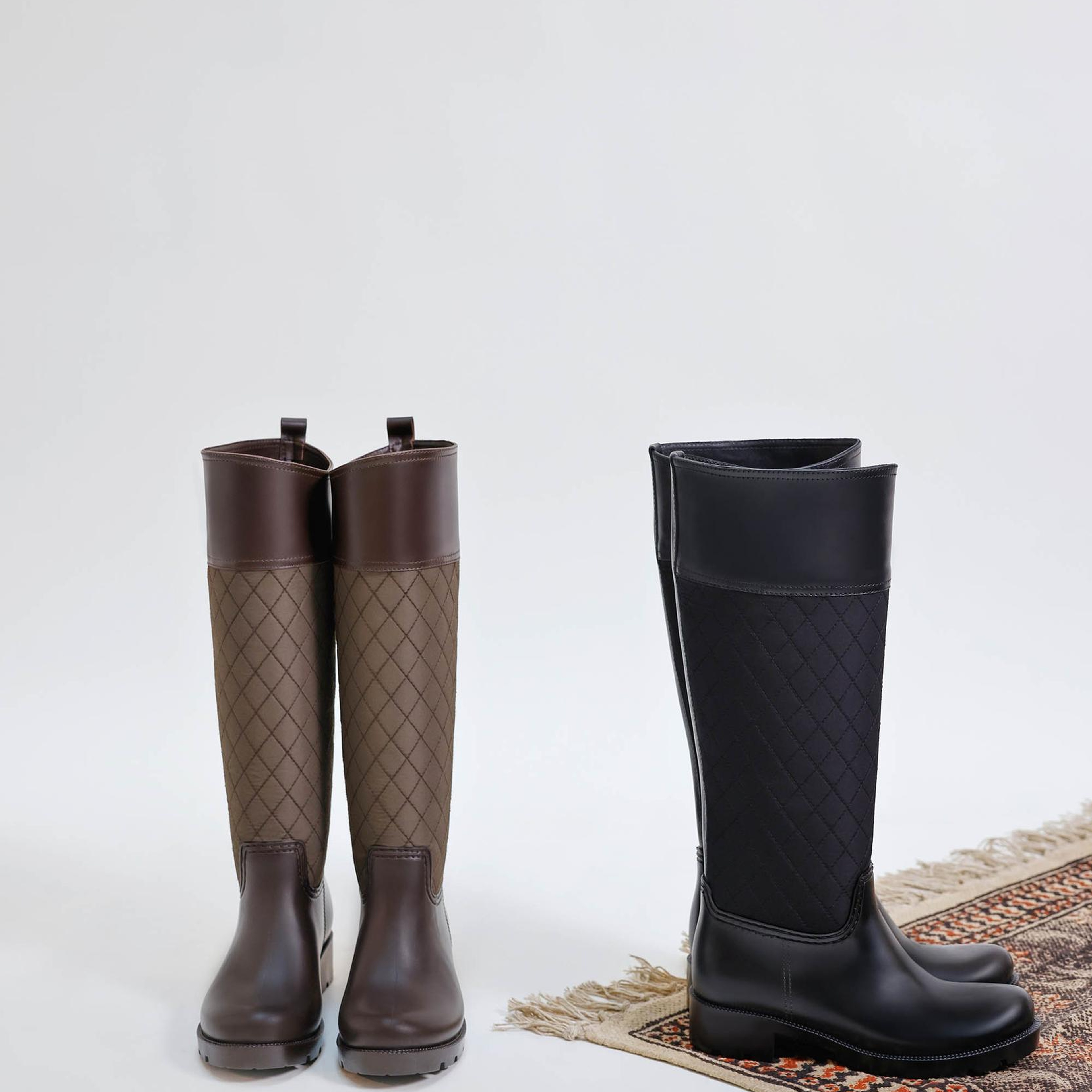 YARGICI Kapitone Detaylı Yağmur Çizmesi