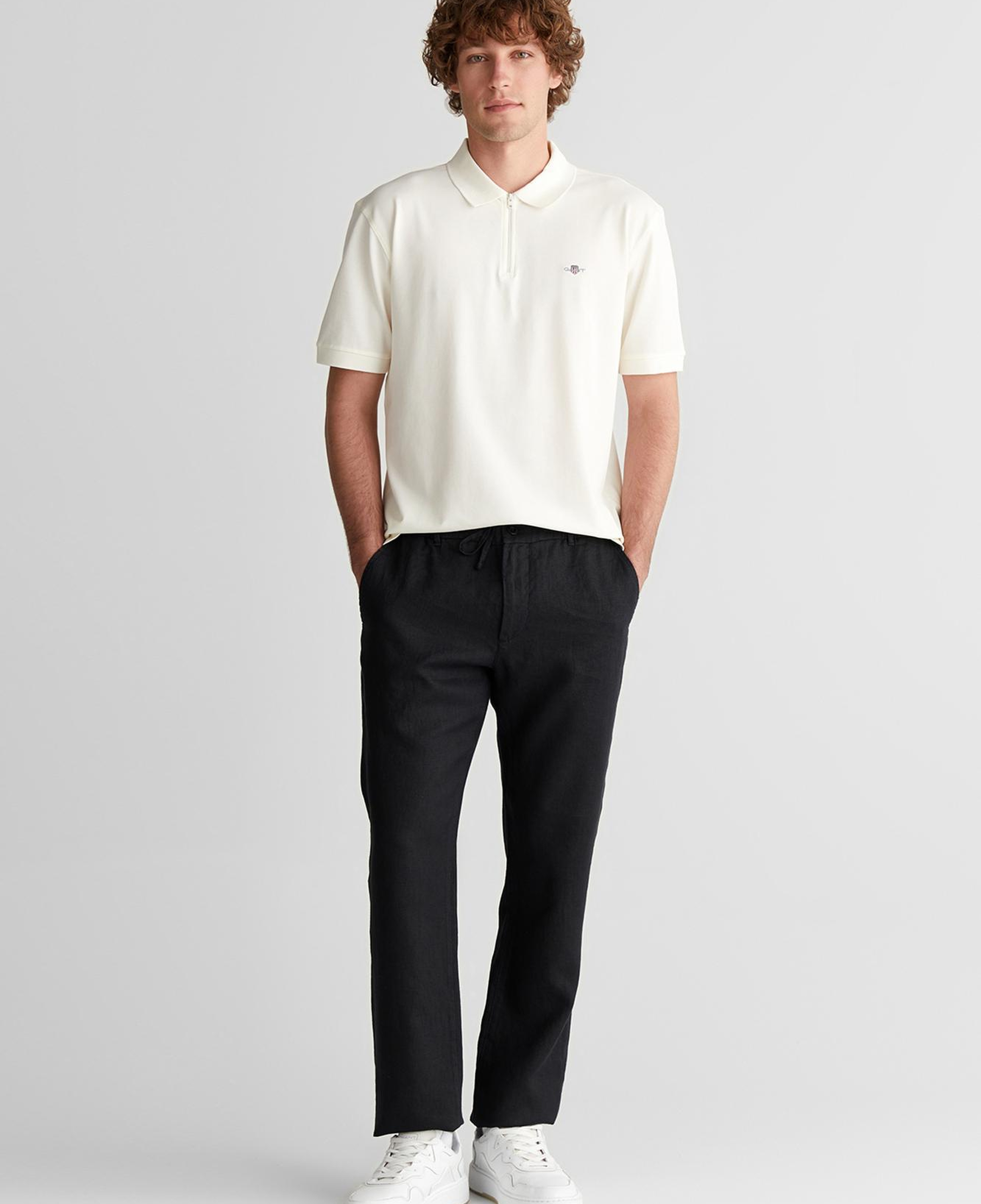 GANT Erkek Beyaz Regular Fit Yarım Fermuarlı Logolu Polo Yaka T-Shirt
