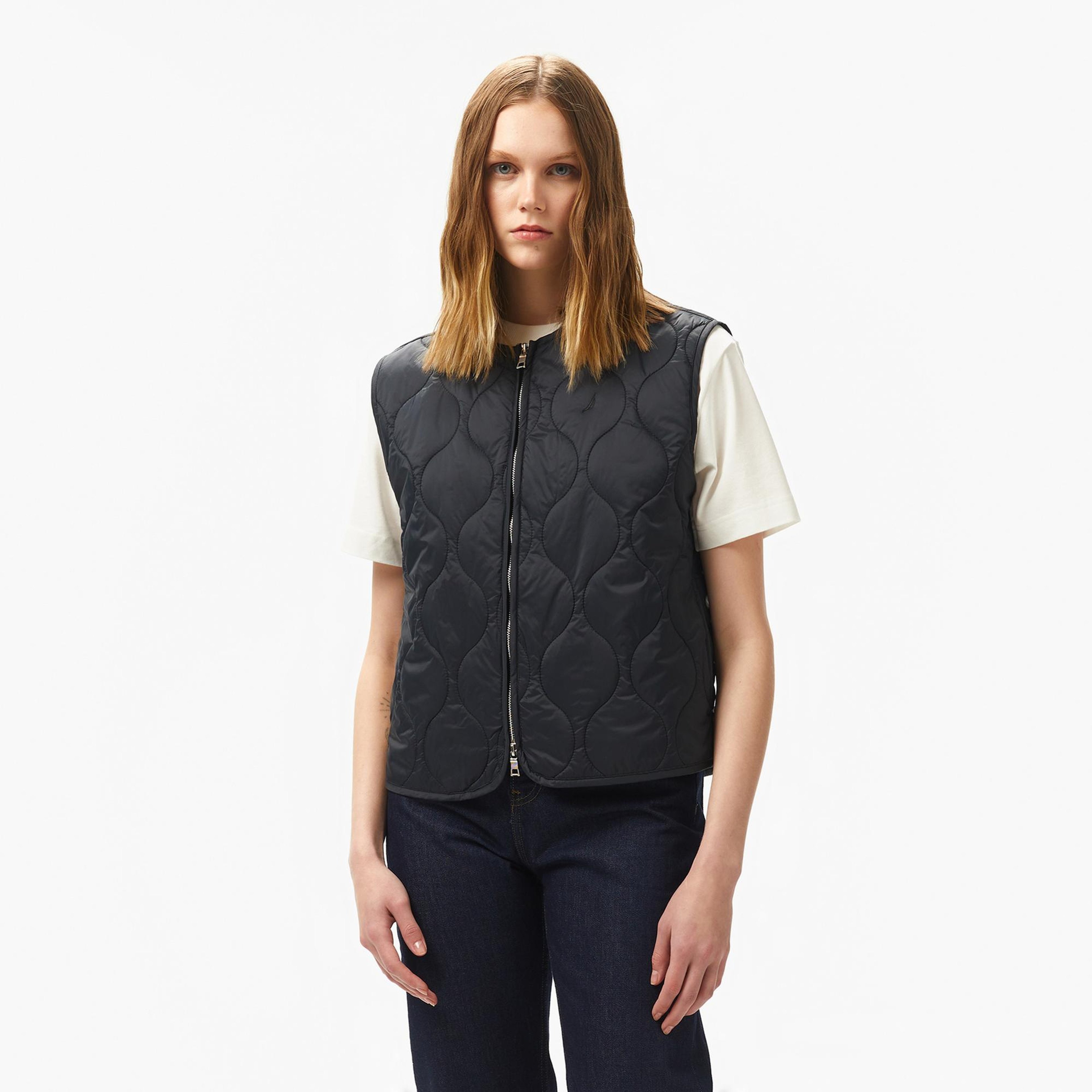 Nautica Kadın Siyah Regular Fit Kapitone Fermuarlı Yelek