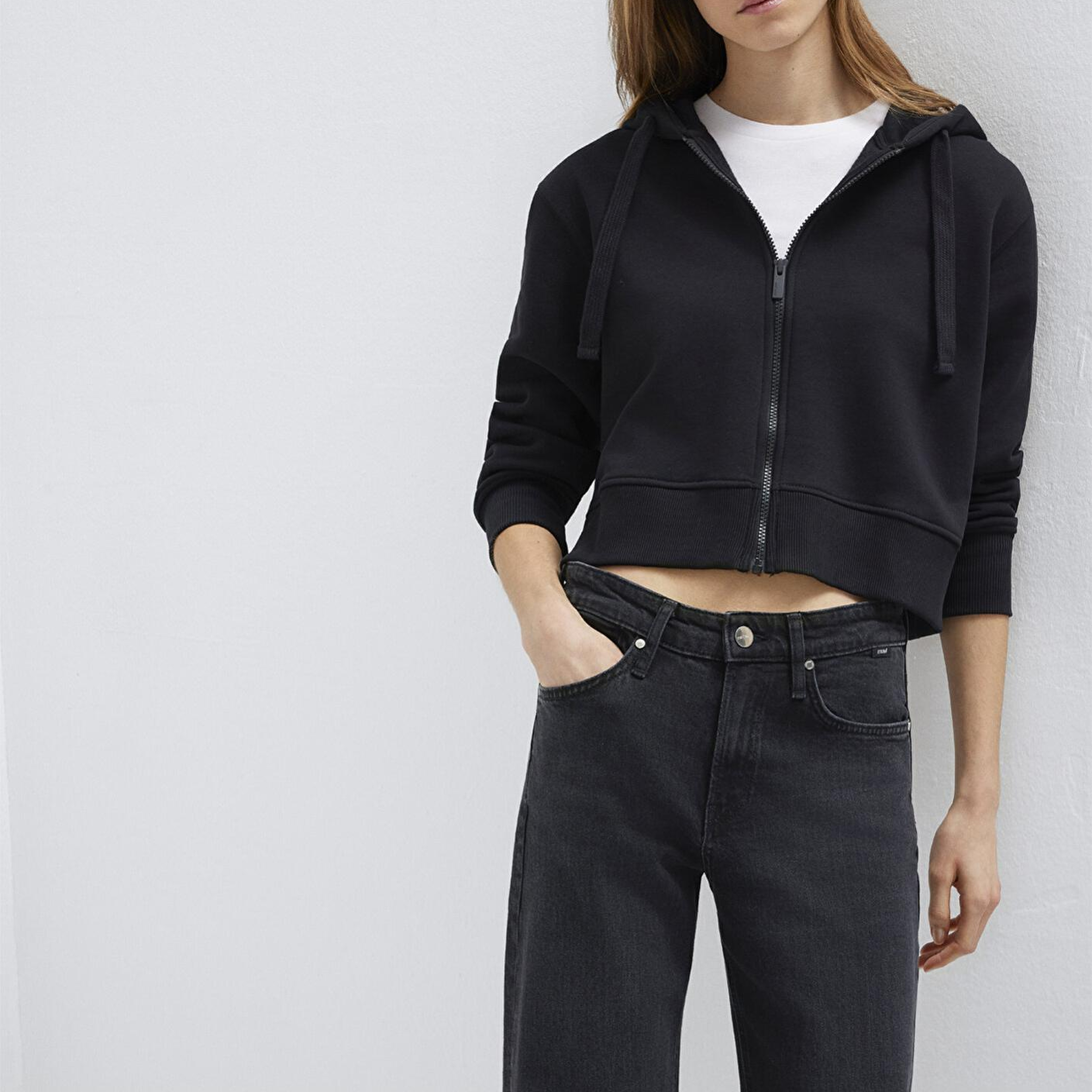 Mavi Kapüşonlu Siyah Basic Crop Sweatshirt 1S10388-900