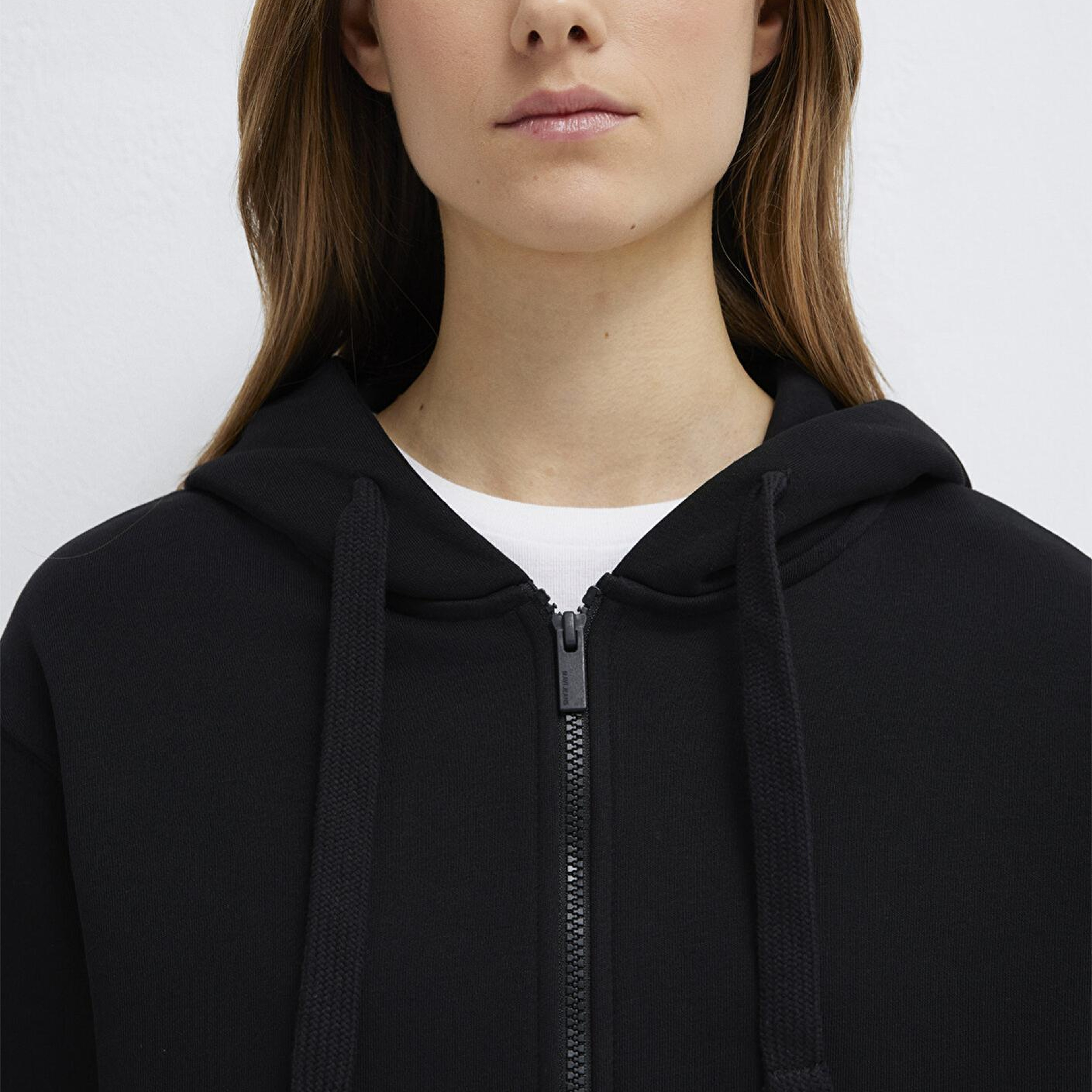 Mavi Kapüşonlu Siyah Basic Crop Sweatshirt 1S10388-900