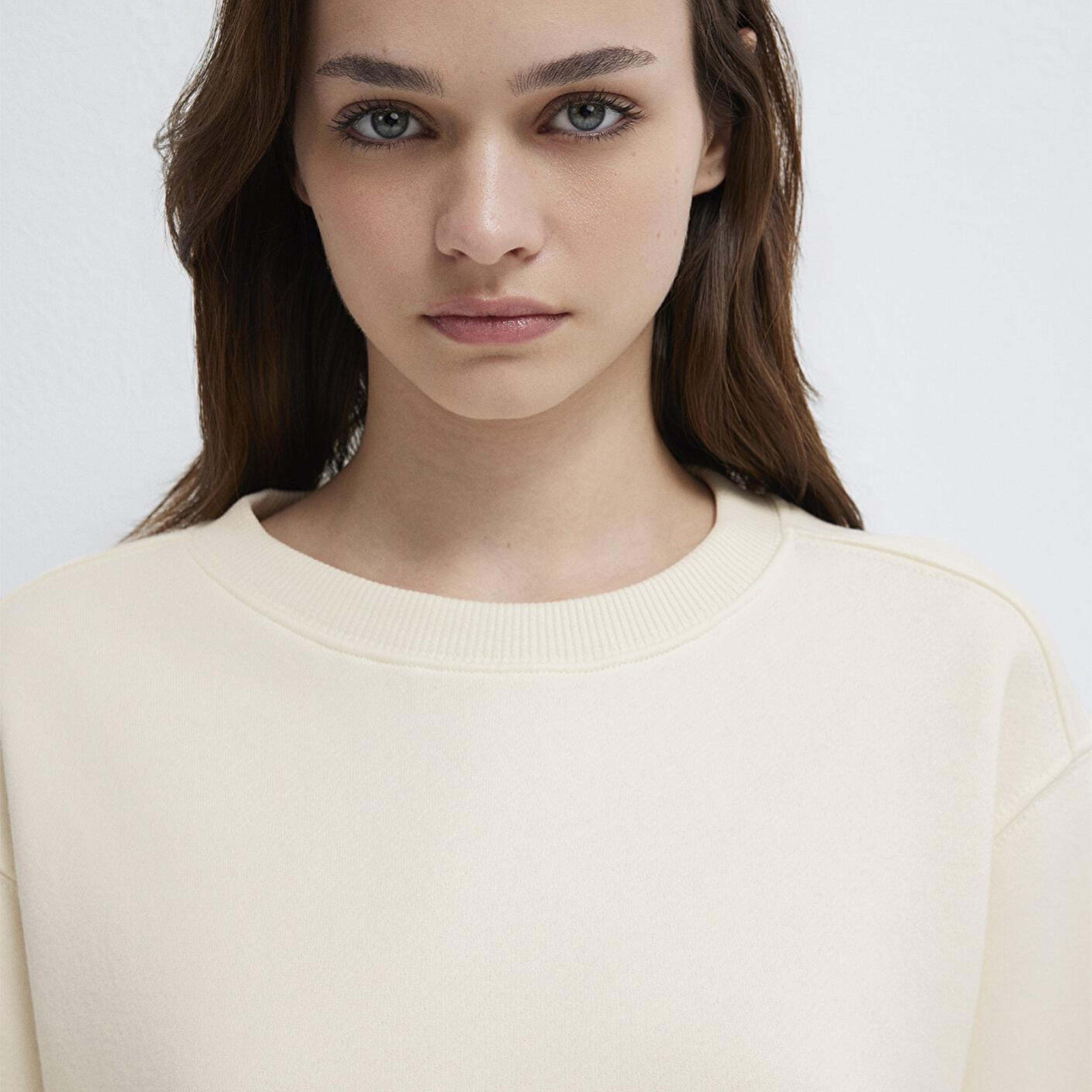 Mavi Bisiklet Yaka Ekru Sweatshirt 1S10387-70049