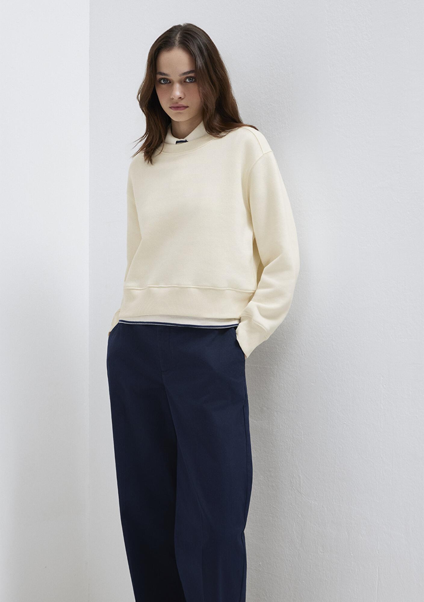 Mavi Bisiklet Yaka Ekru Sweatshirt 1S10387-70049