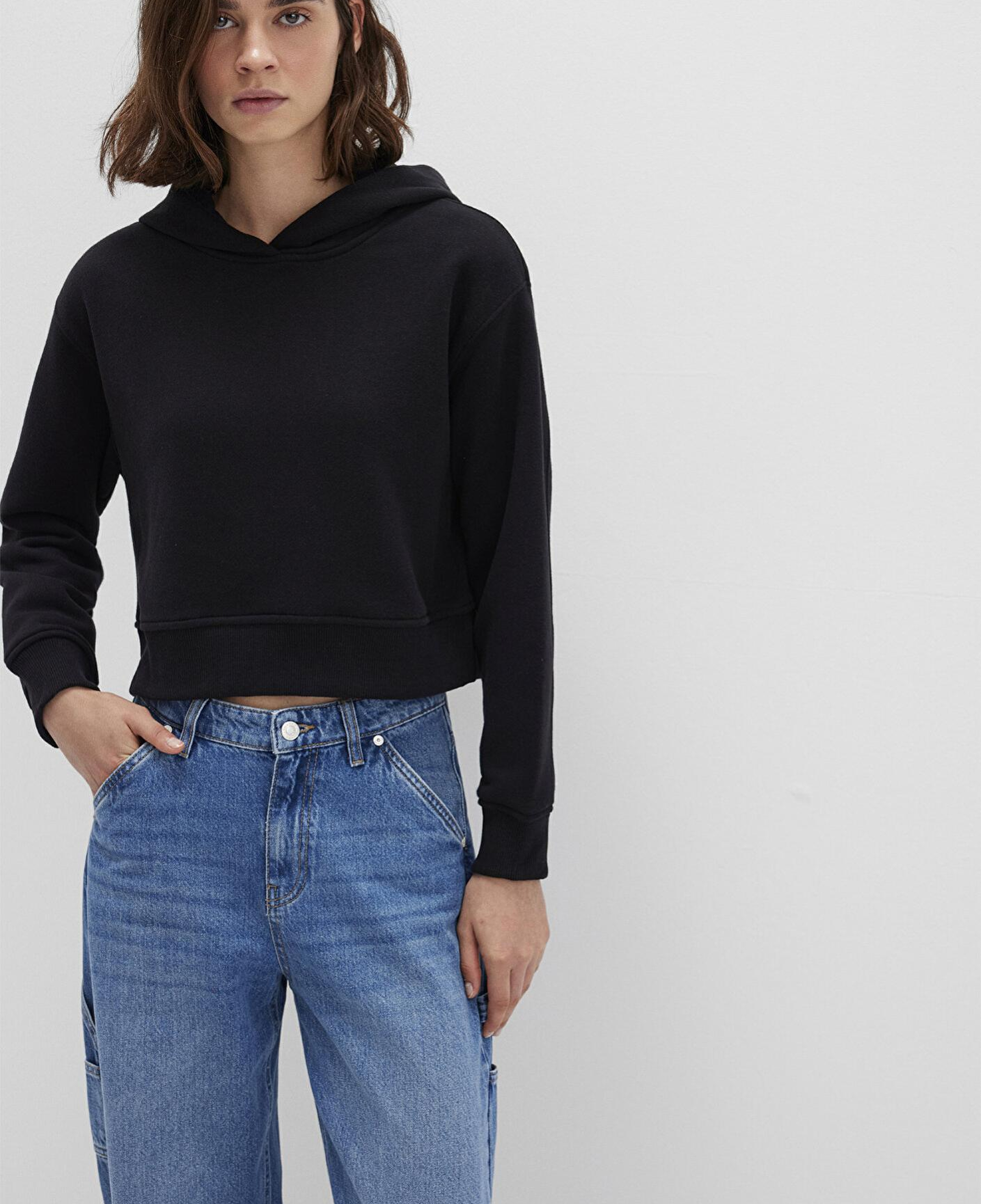 Mavi Kapüşonlu Siyah Sweatshirt 1S10386-900