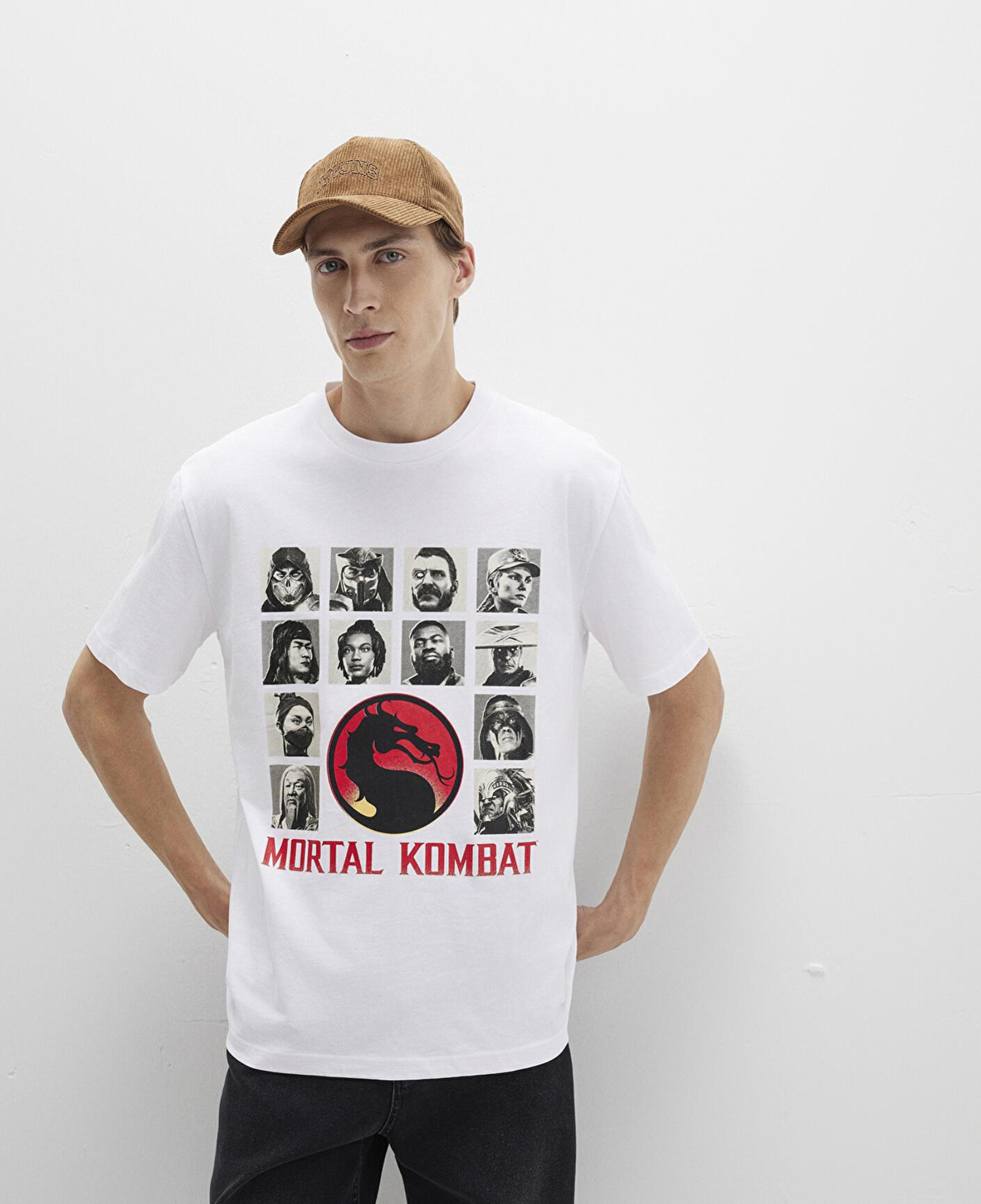 Mavi Mortal Kombat Baskılı Beyaz Tişört Loose Fit / Bol Rahat Kesim 0612921-620