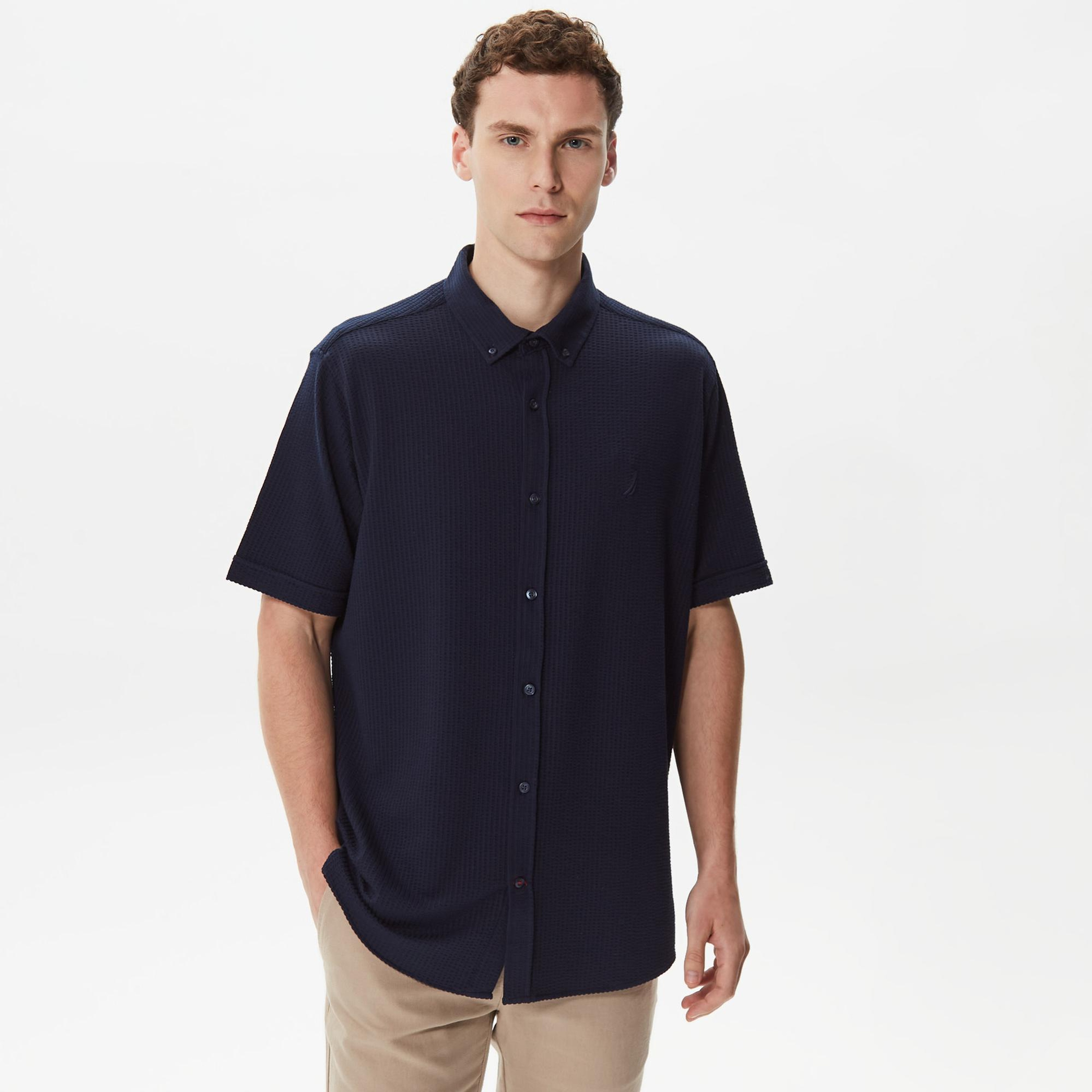 Nautica Erkek Lacivert Classic Fit Kısa Kollu Gömlek