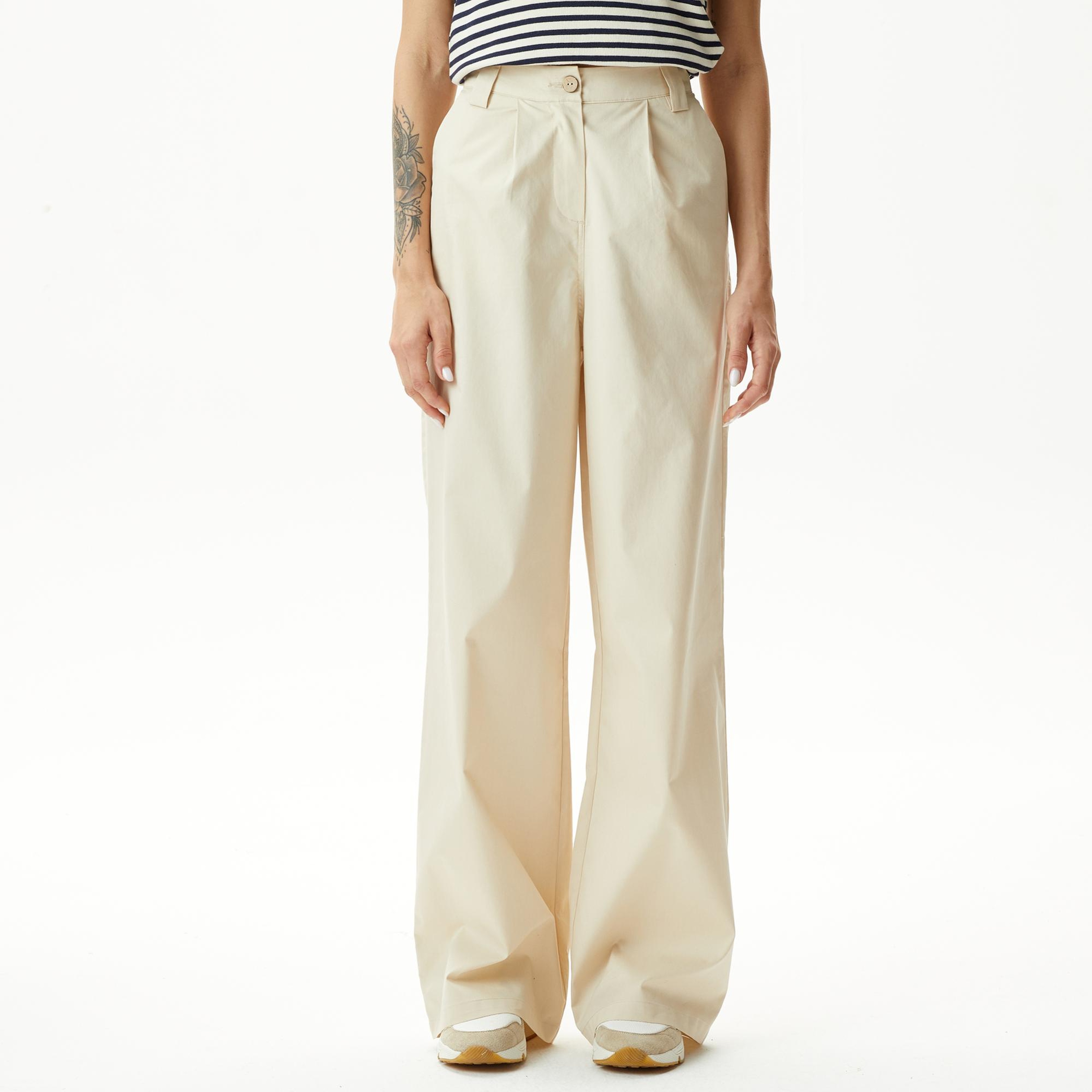 Nautica Kadın Beyaz Standart Fit Pantolon