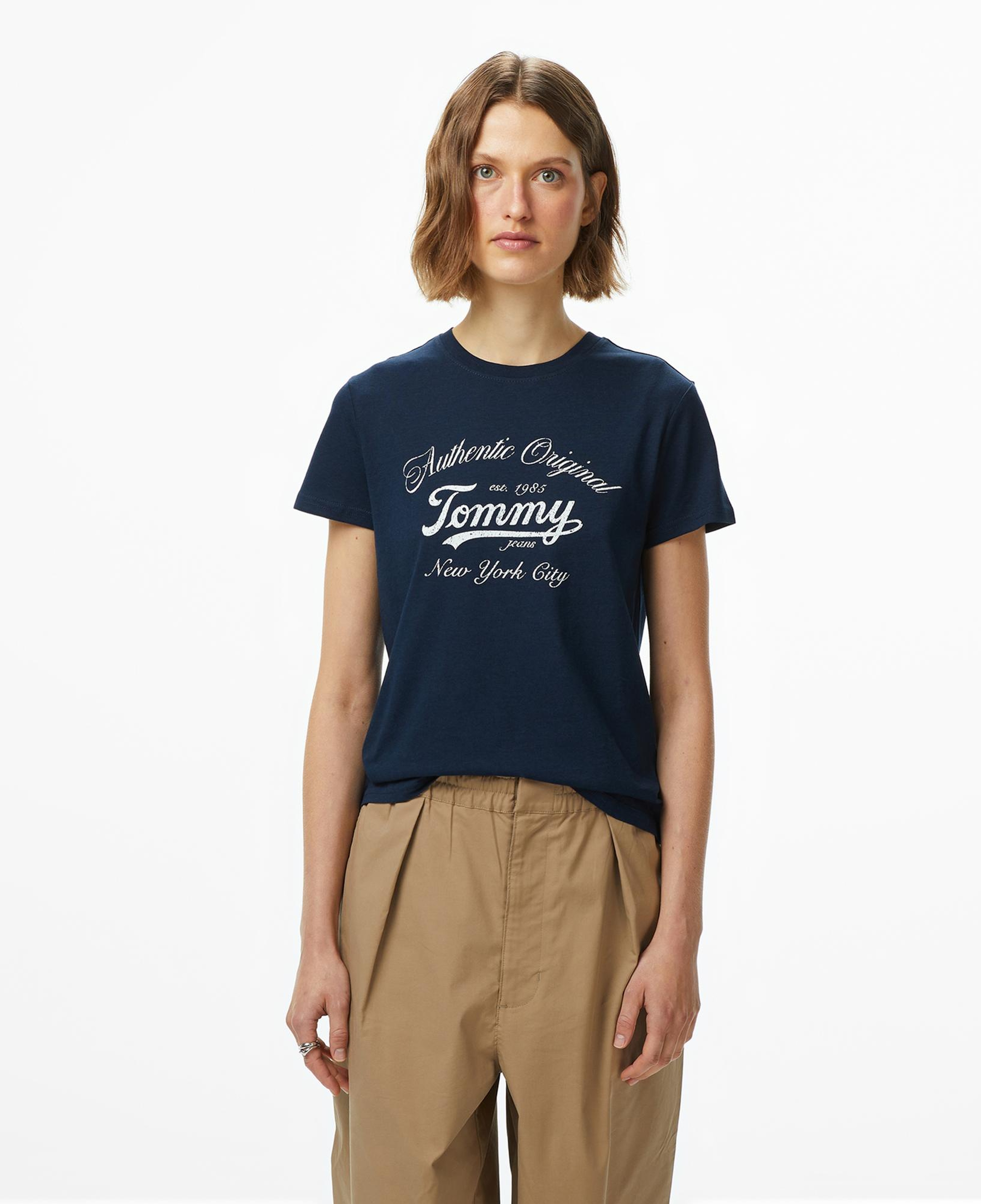 Tommy Jeans Regular Essential Logo Kadın Lacivert T-Shirt