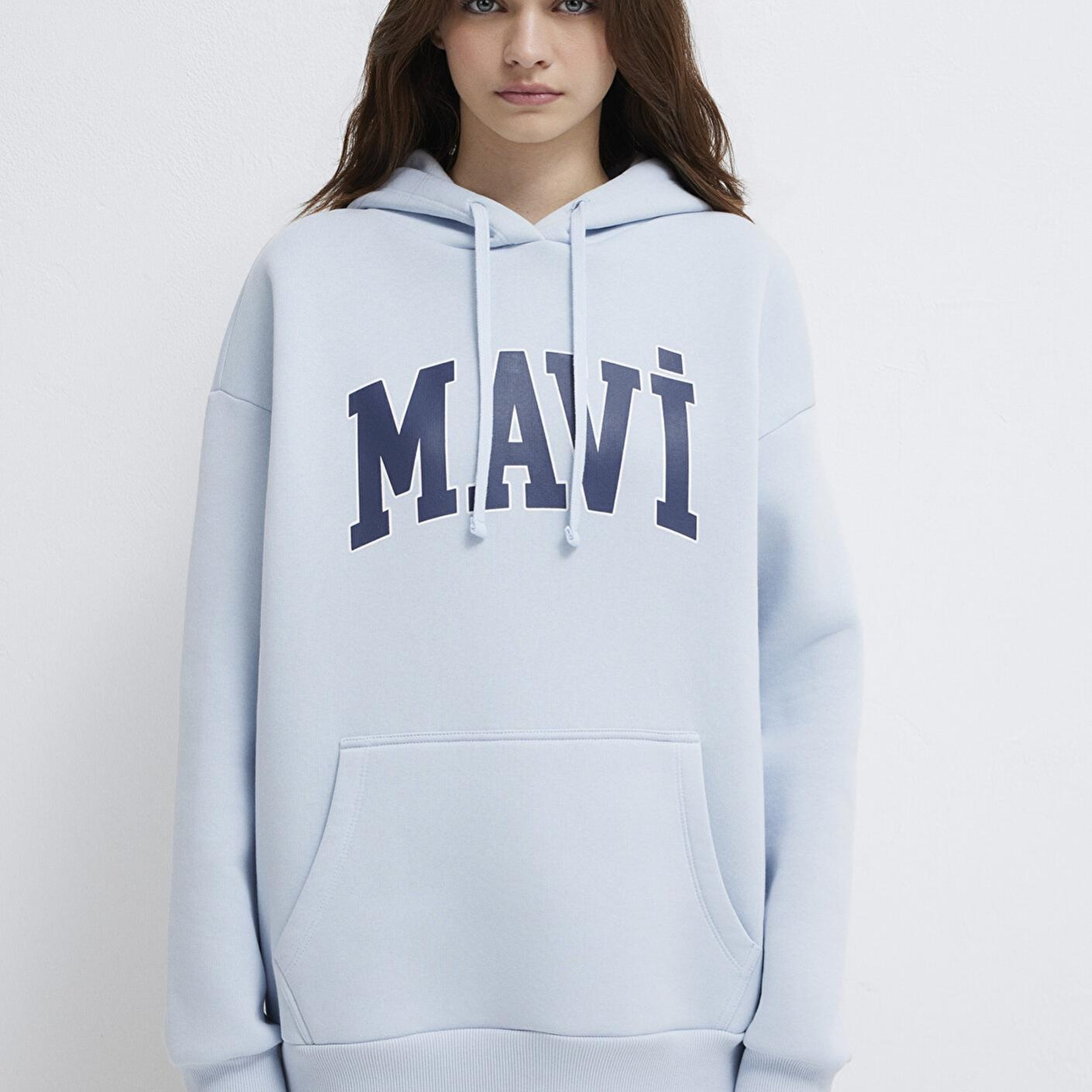 Mavi Mavi Logo Baskılı Kapüşonlu Mavi Sweatshirt 1600361-70717