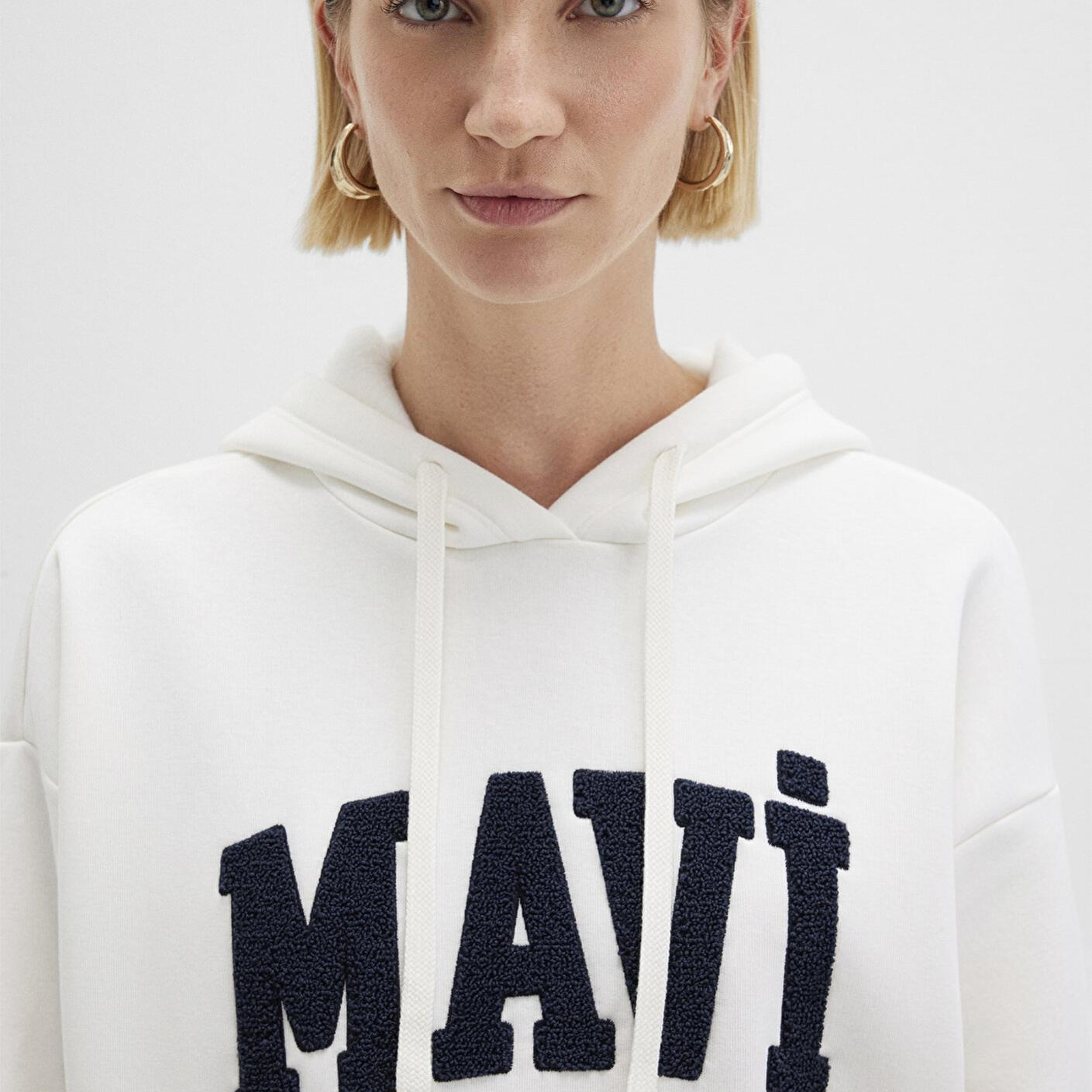 Mavi Mavi Logo Patchli Beyaz Sweatshirt 1S10175-80194