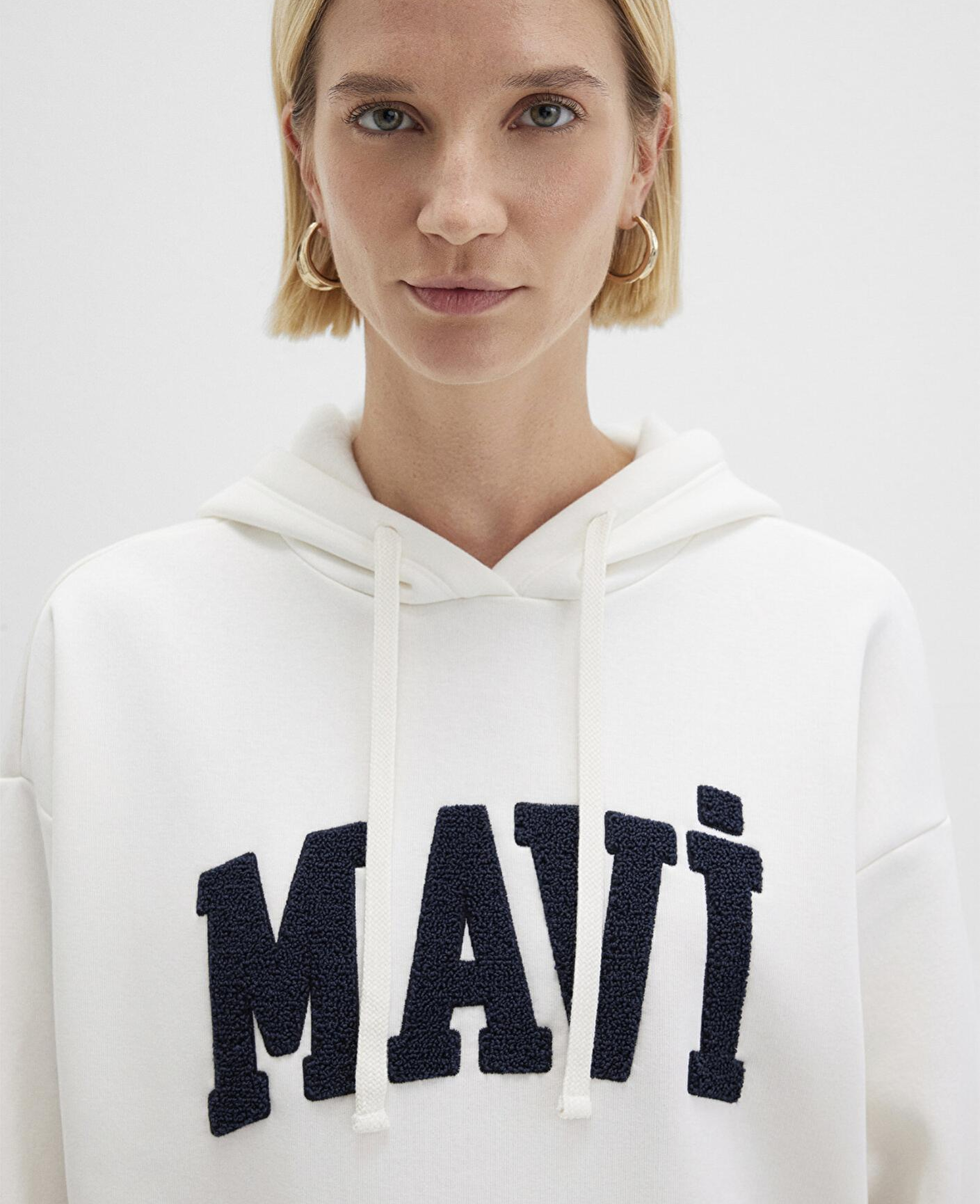 Mavi Mavi Logo Patchli Beyaz Sweatshirt 1S10175-80194