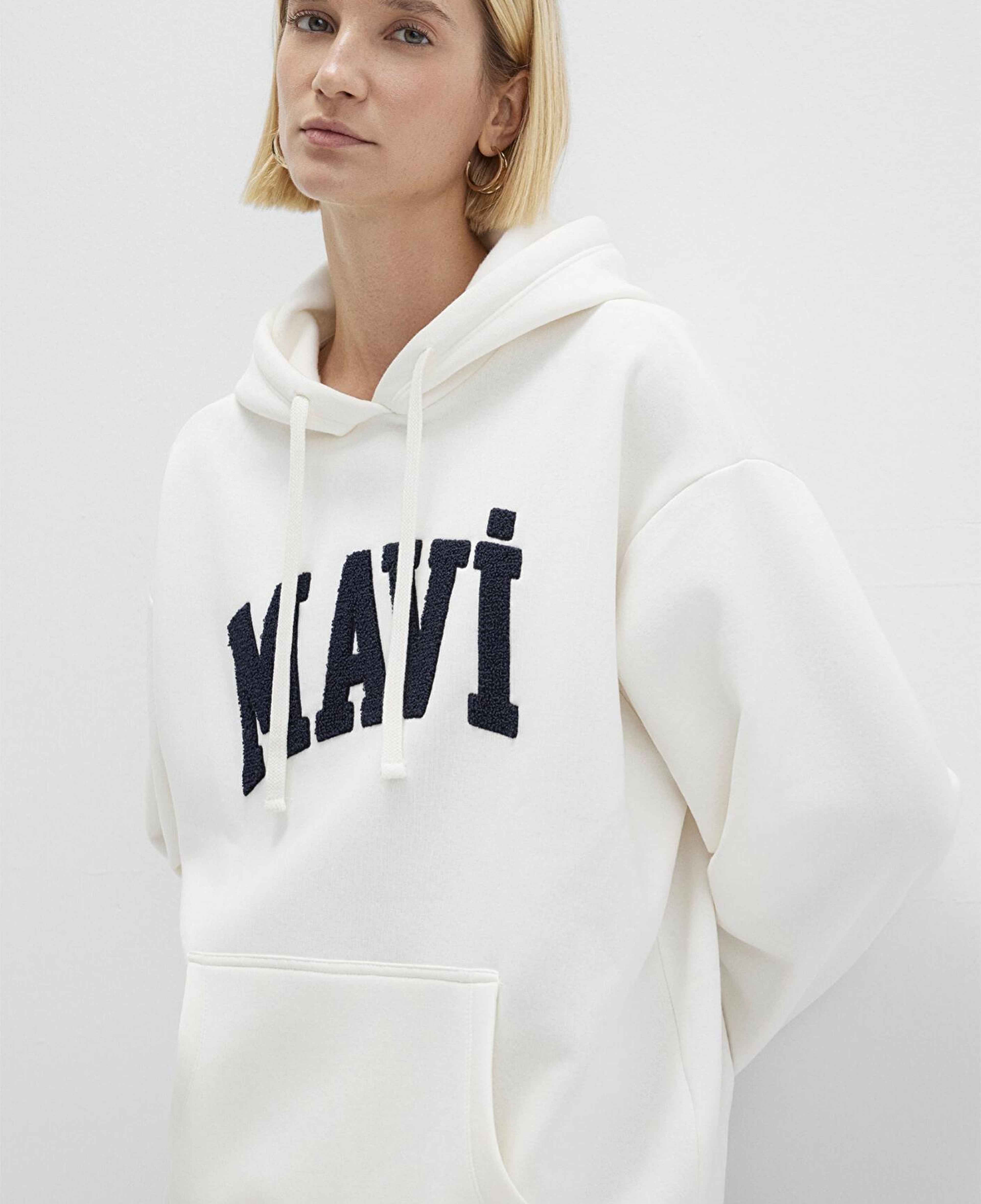 Mavi Mavi Logo Patchli Beyaz Sweatshirt 1S10175-80194