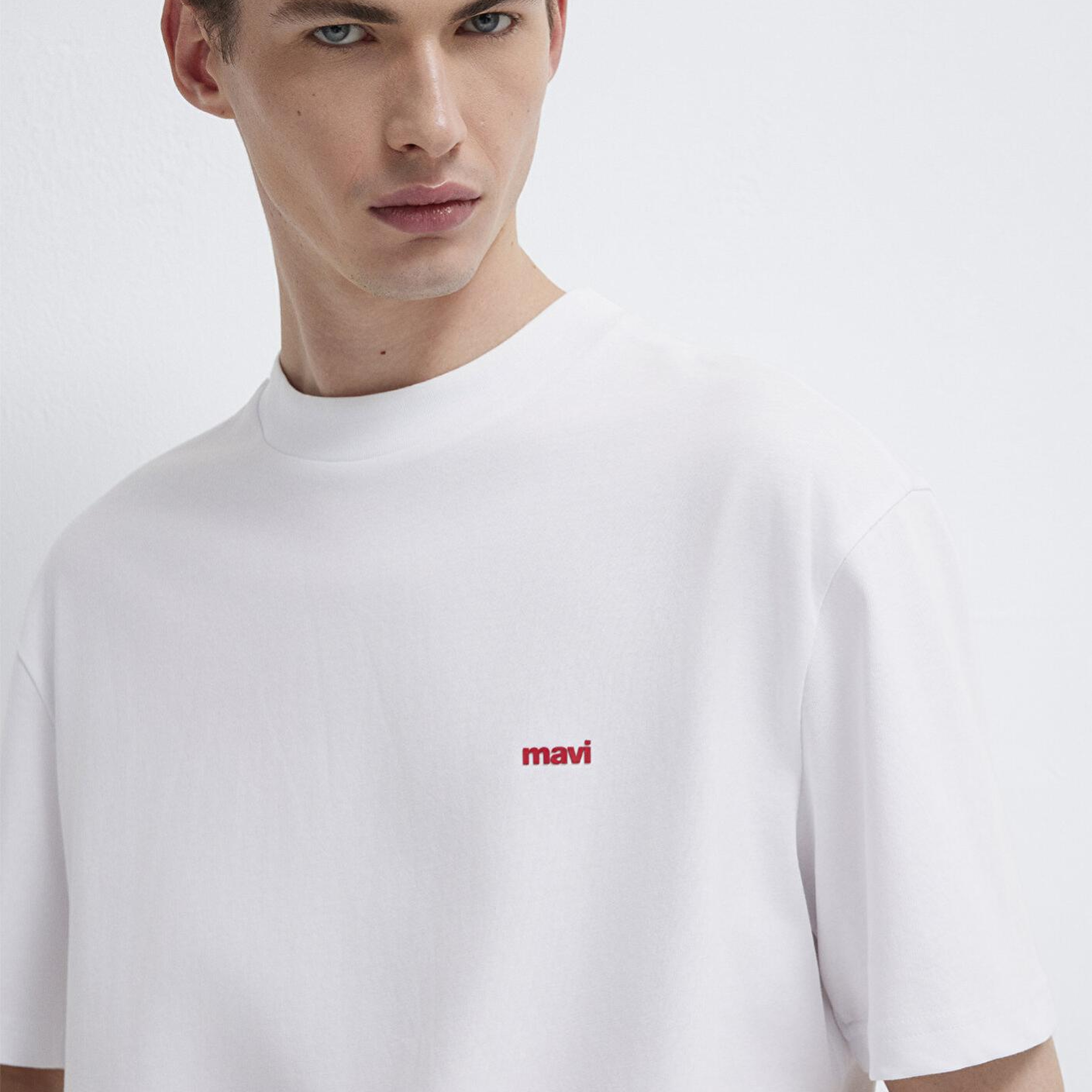 Mavi Mavi Logo Baskılı Beyaz Basic Tişört Loose Fit / Bol Rahat Kesim 0612216-620