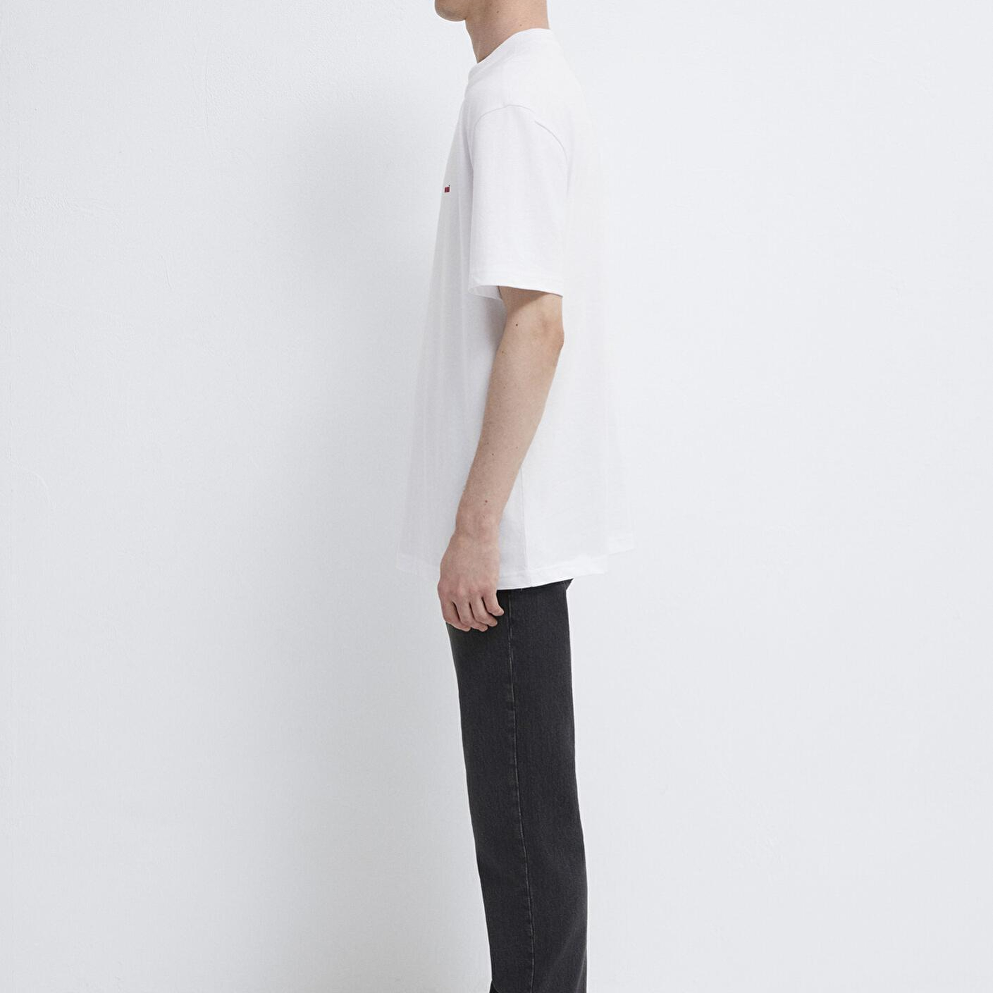 Mavi Mavi Logo Baskılı Beyaz Basic Tişört Loose Fit / Bol Rahat Kesim 0612216-620