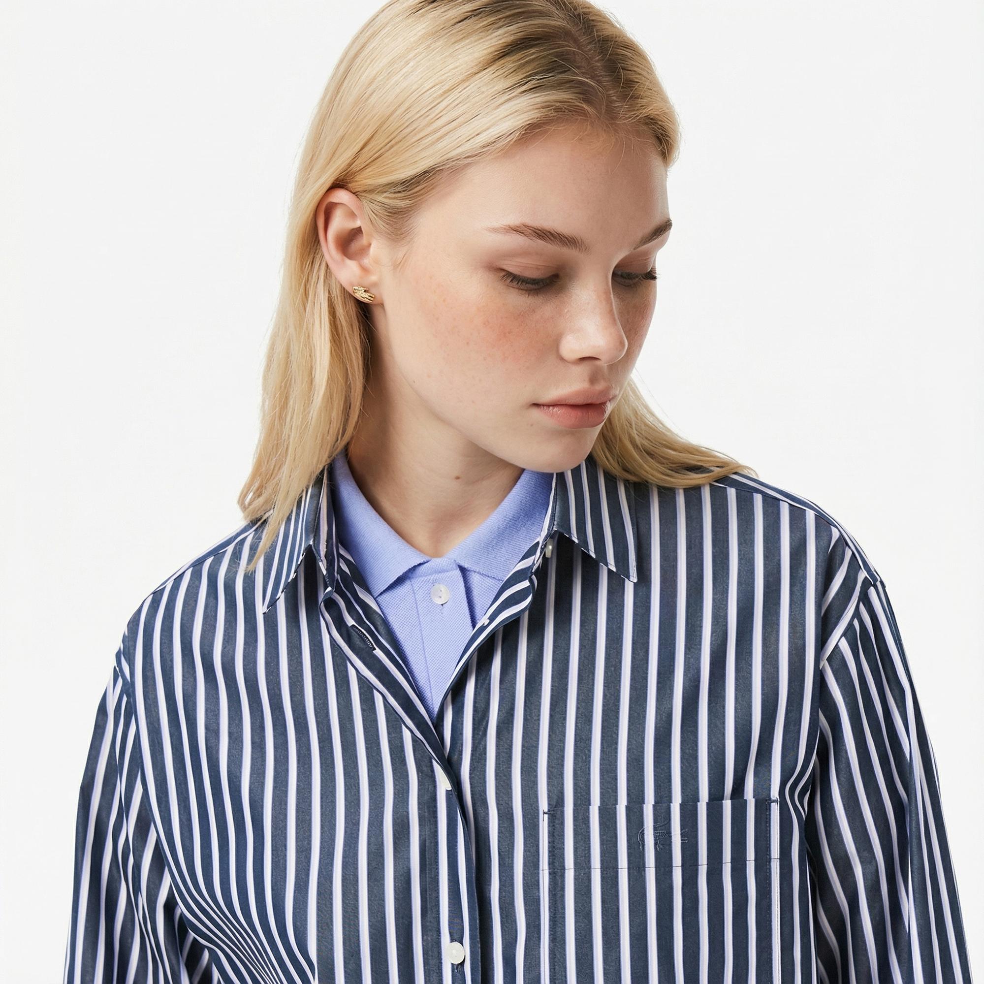 Lacoste Kadın Oversize Fit Düğmesiz Yaka Çizgili Lacivert Gömlek