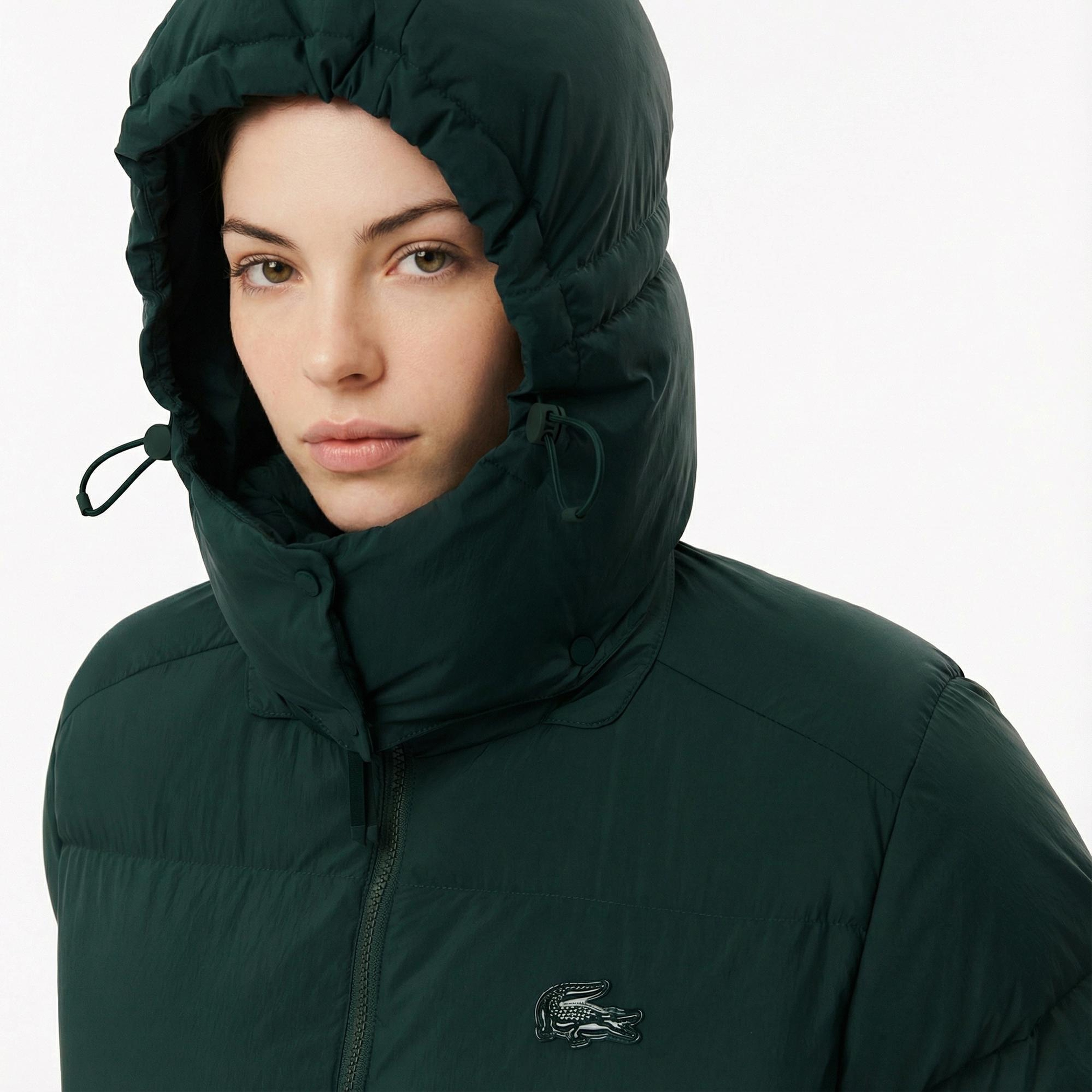 Lacoste Kadın Relaxed Fit Kapüşonlu Koyu Yeşil Şişme Mont