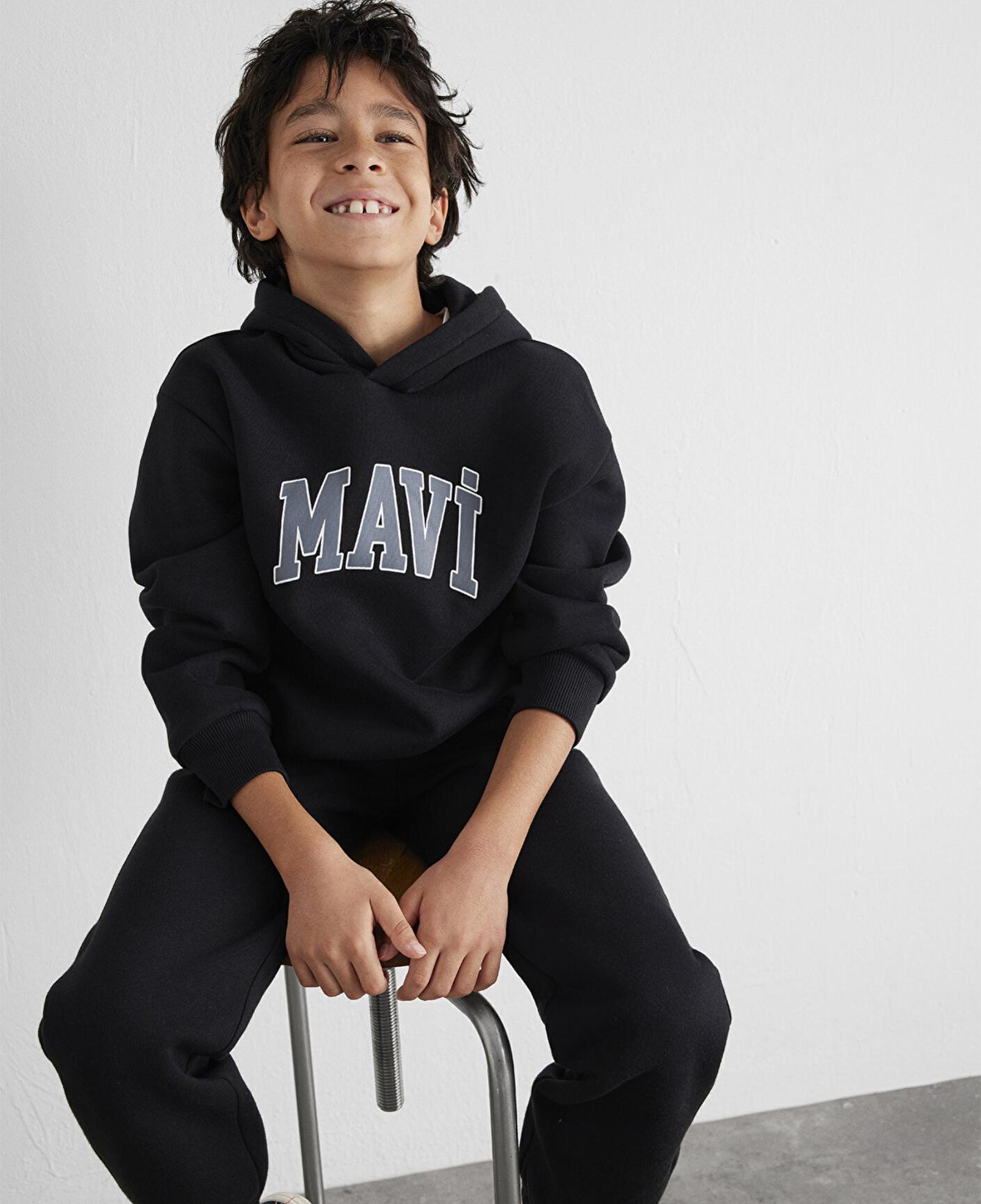Mavi Mavi Logo Baskılı Kapüşonlu Siyah Sweatshirt 6610110-900