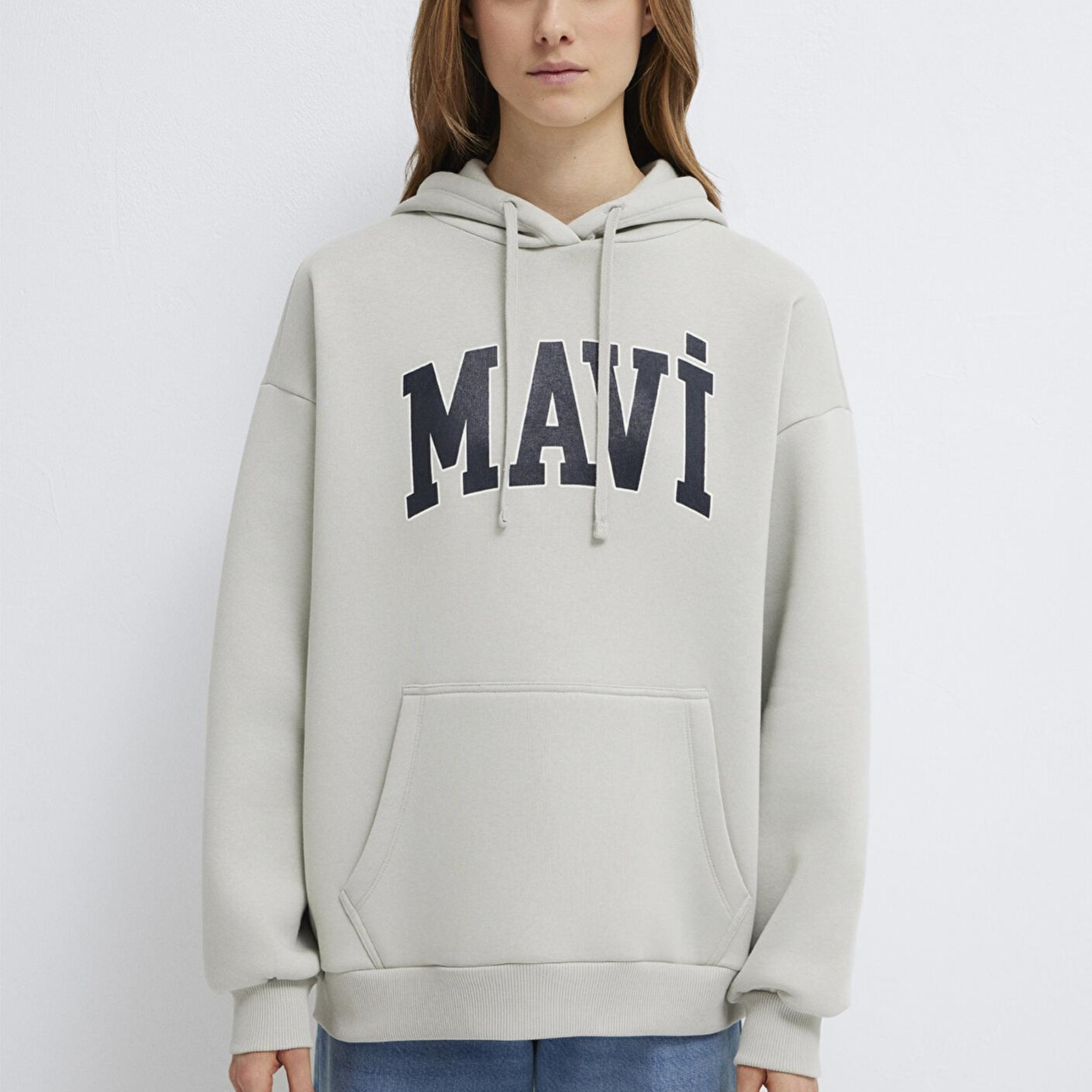 Mavi Mavi Logo Baskılı Kapüşonlu Gri Sweatshirt 1600361-34322
