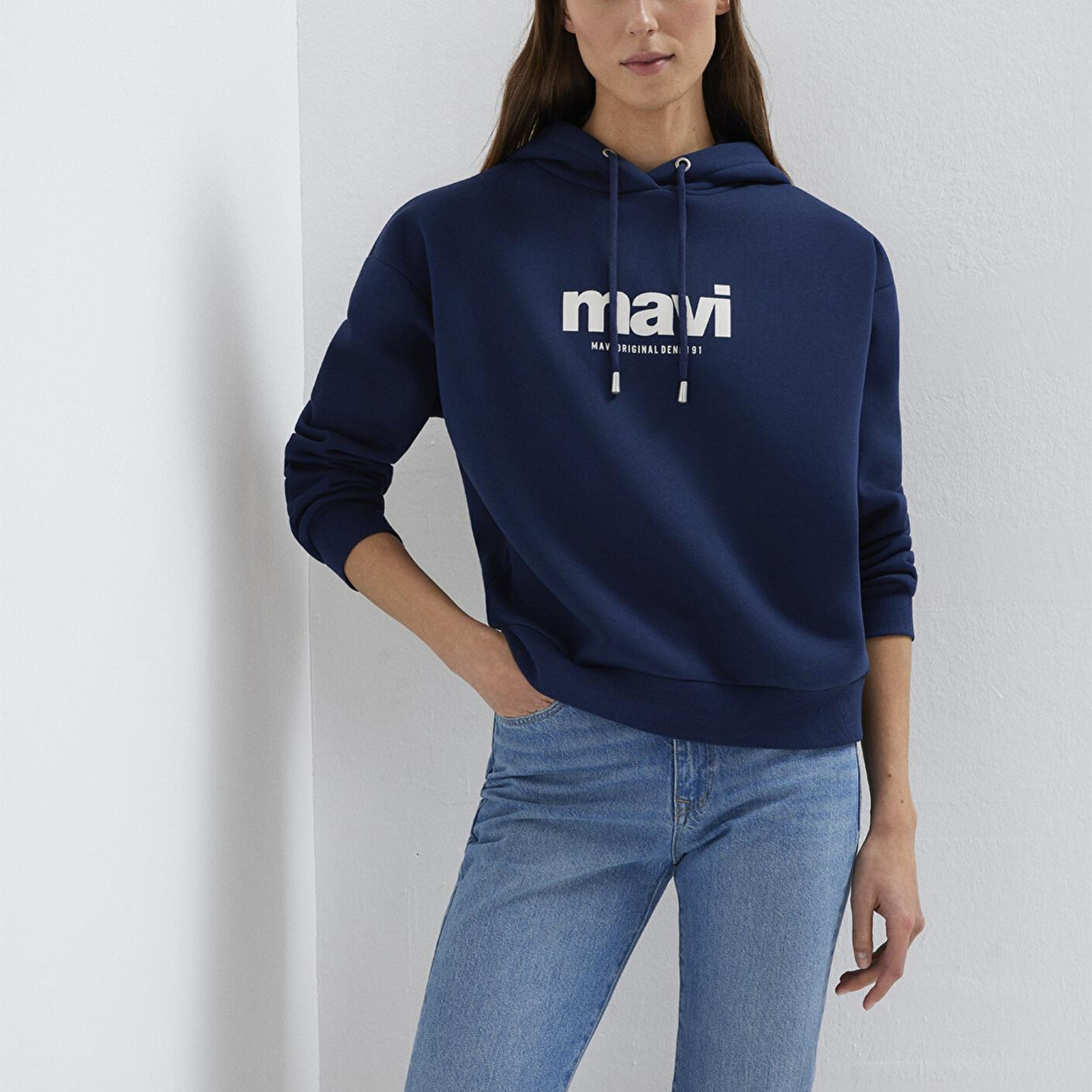 Mavi Mavi Logo Baskılı Kapüşonlu Lacivert Sweatshirt 168334-70488