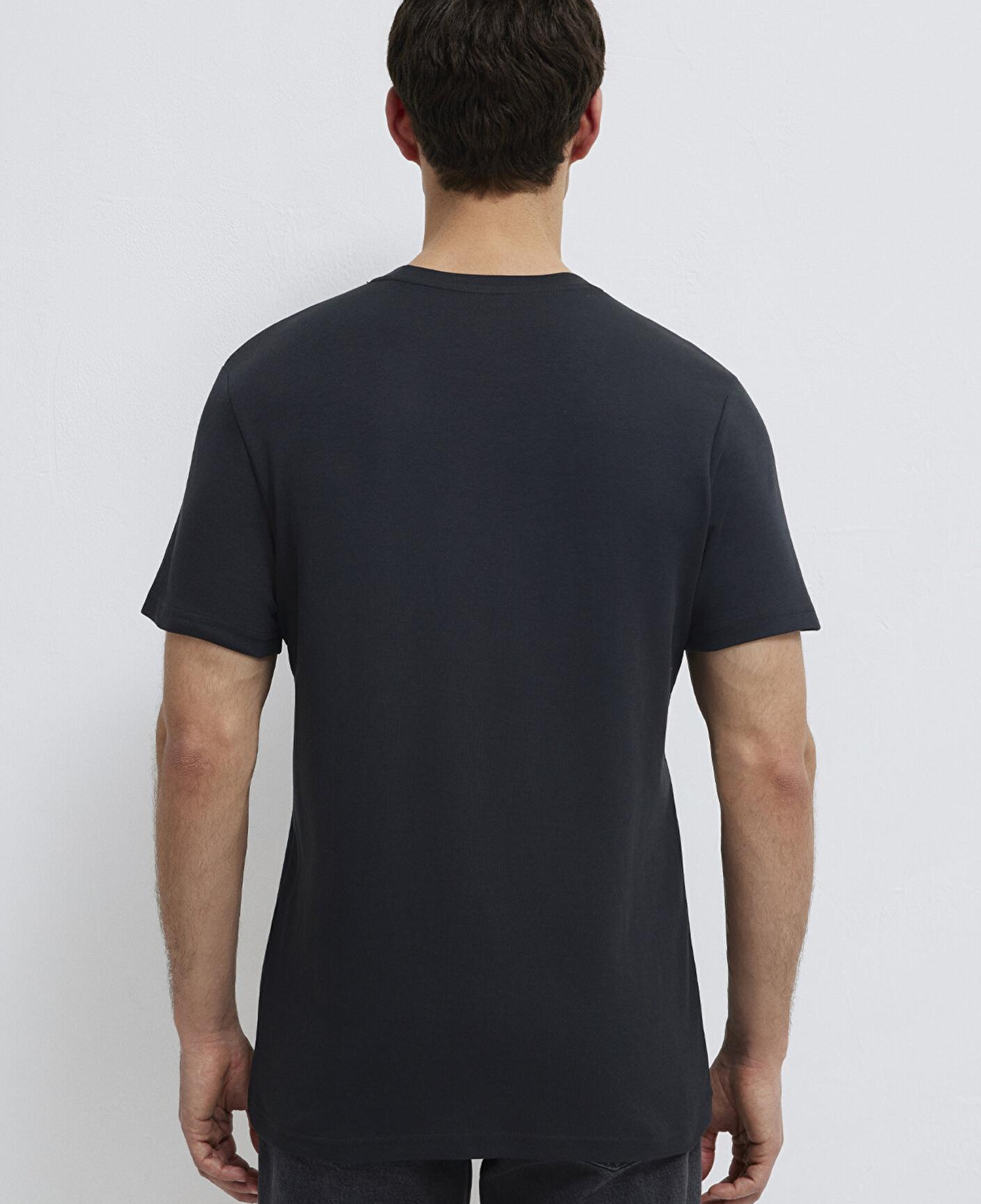 Mavi Mavi Logo Baskılı Siyah İnterlok Tişört Slim Fit / Dar Kesim 0610360-900