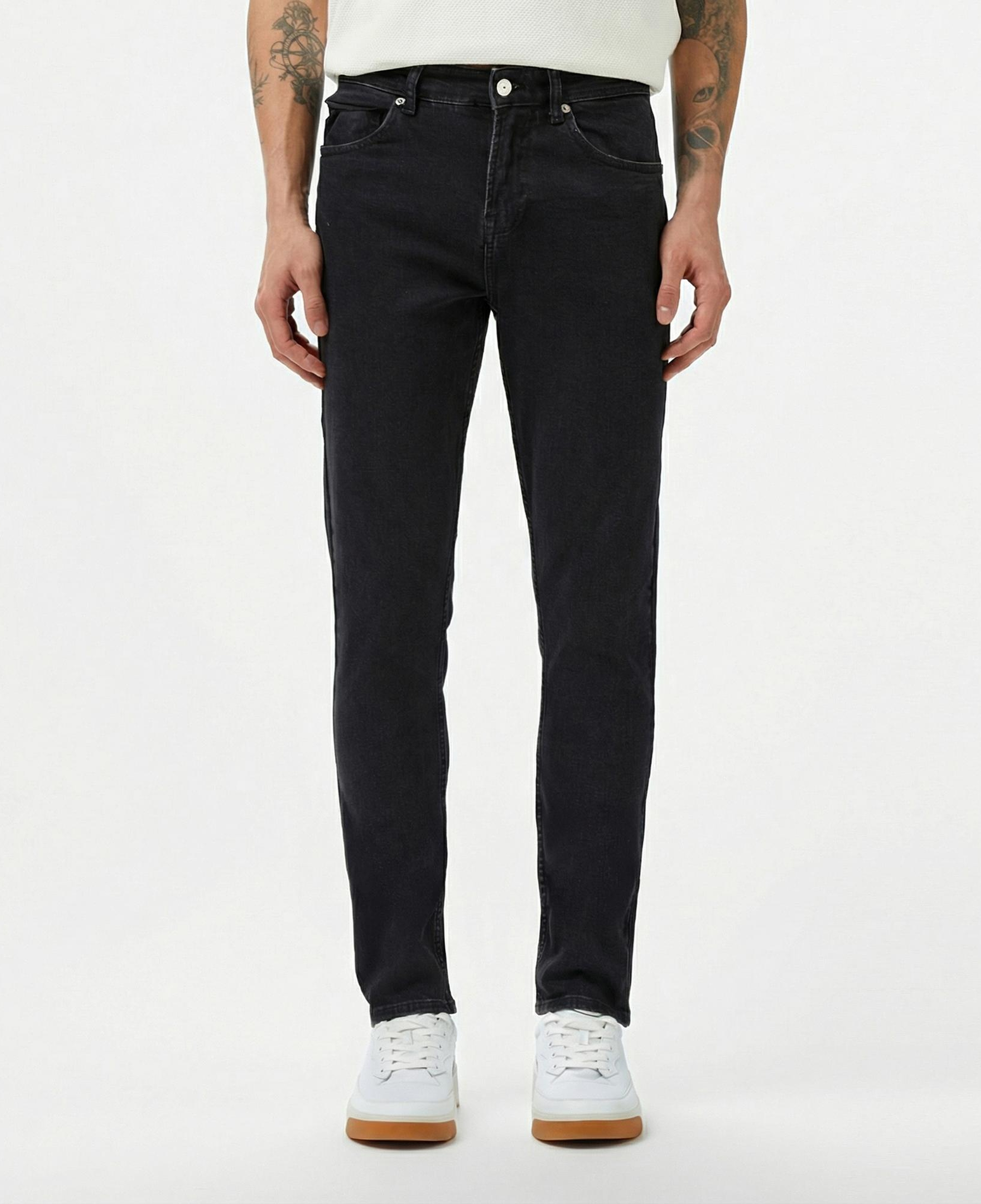 Lacoste Erkek Slim Fit Siyah Jean Pantolon