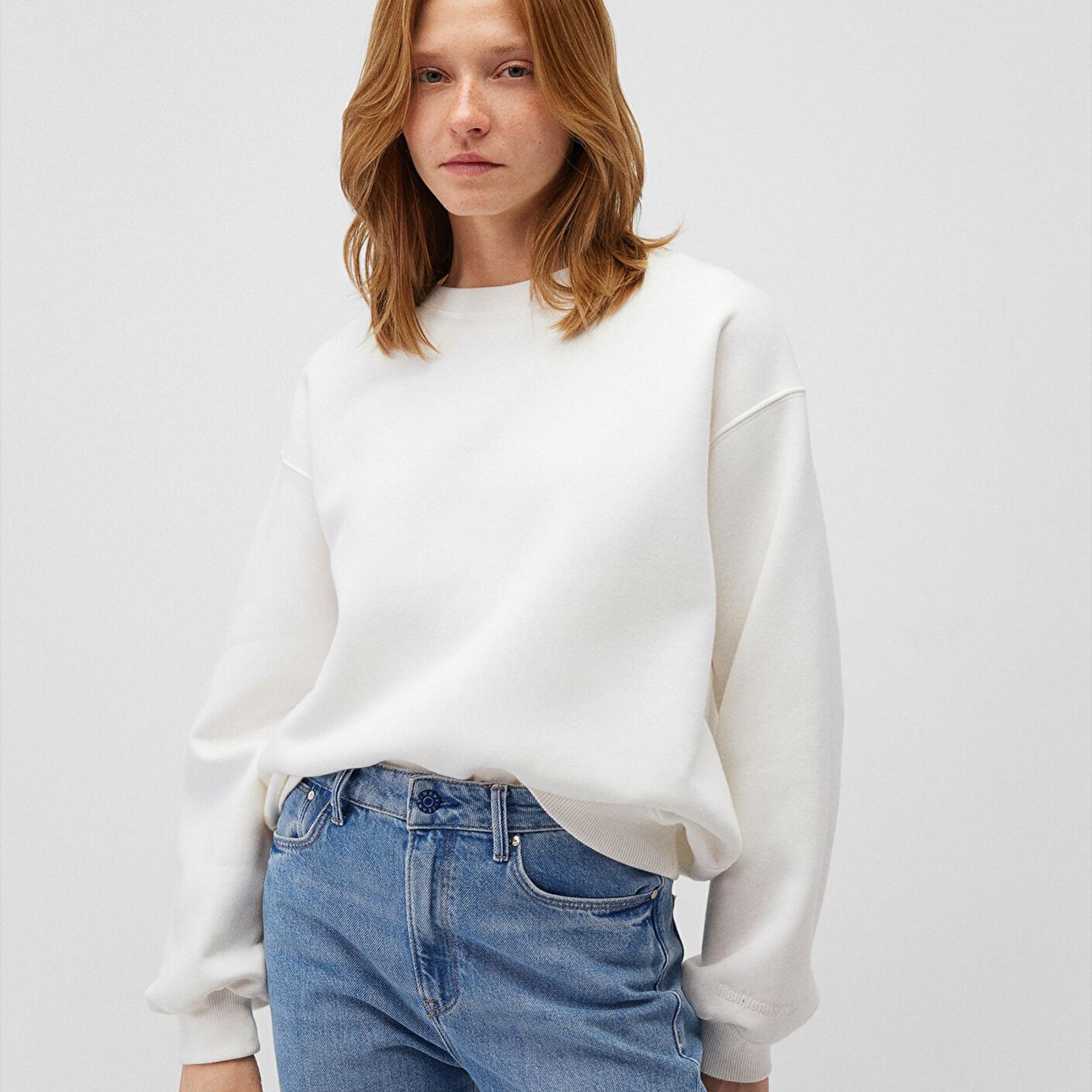 Mavi Bisiklet Yaka Beyaz Basic Sweatshirt 1610198-70057