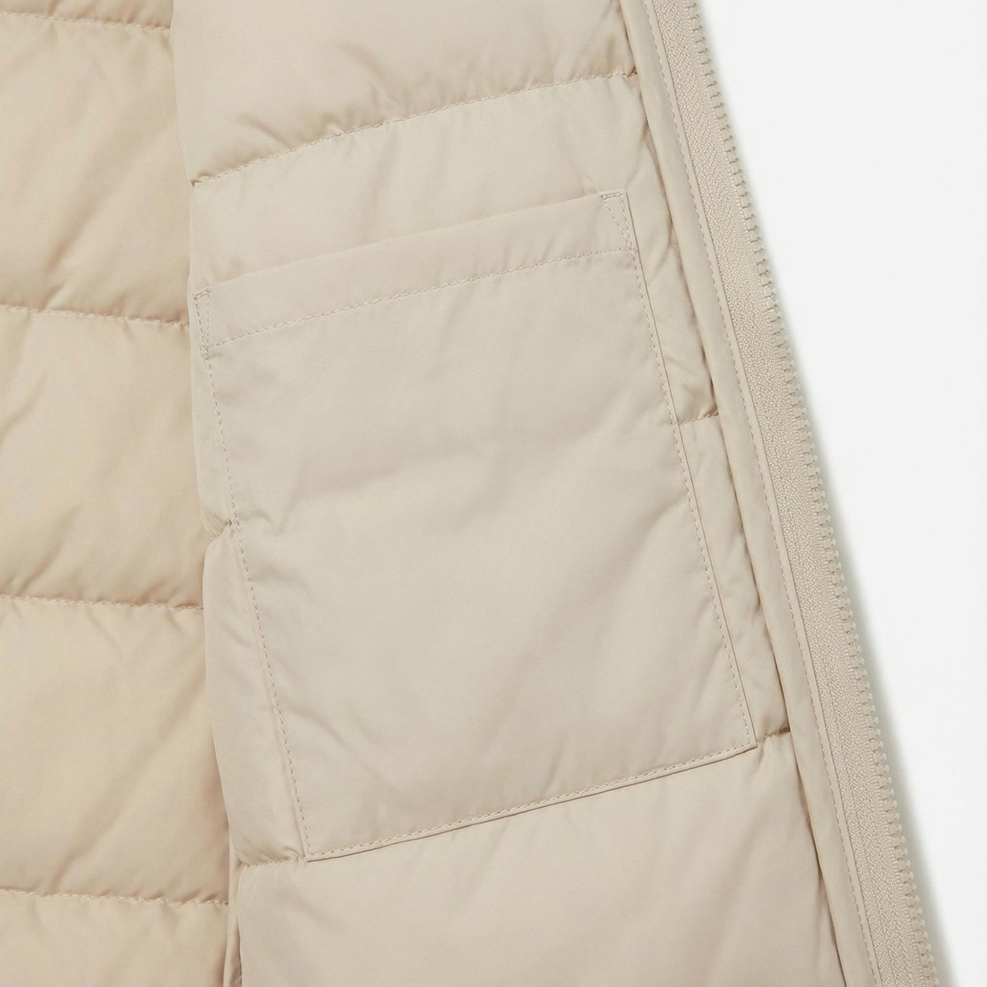 Lacoste Kadın Relaxed Fit Kapüşonlu Krem Şişme Mont