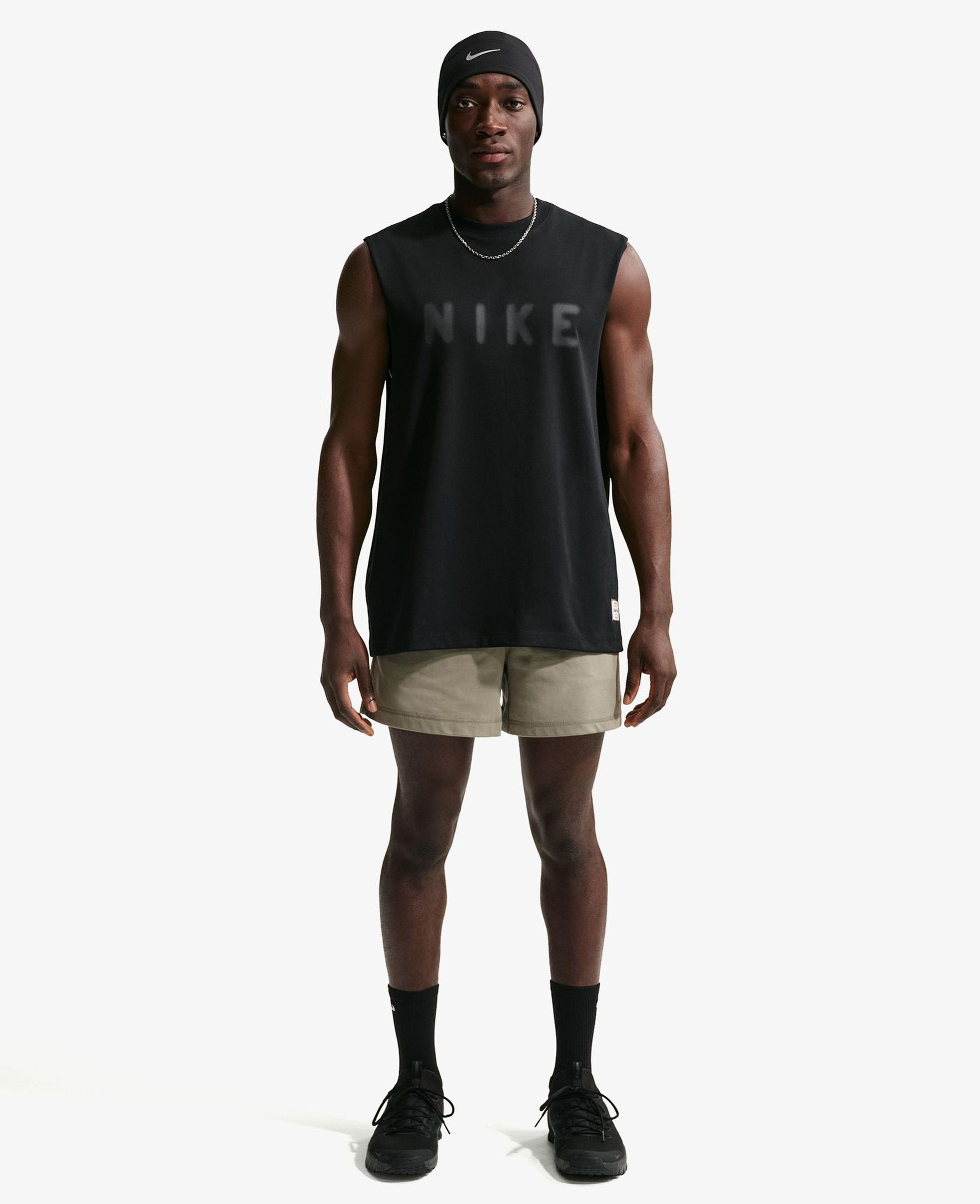 Nike Dri-Fit NAC Erkek Siyah Kolsuz T-Shirt
